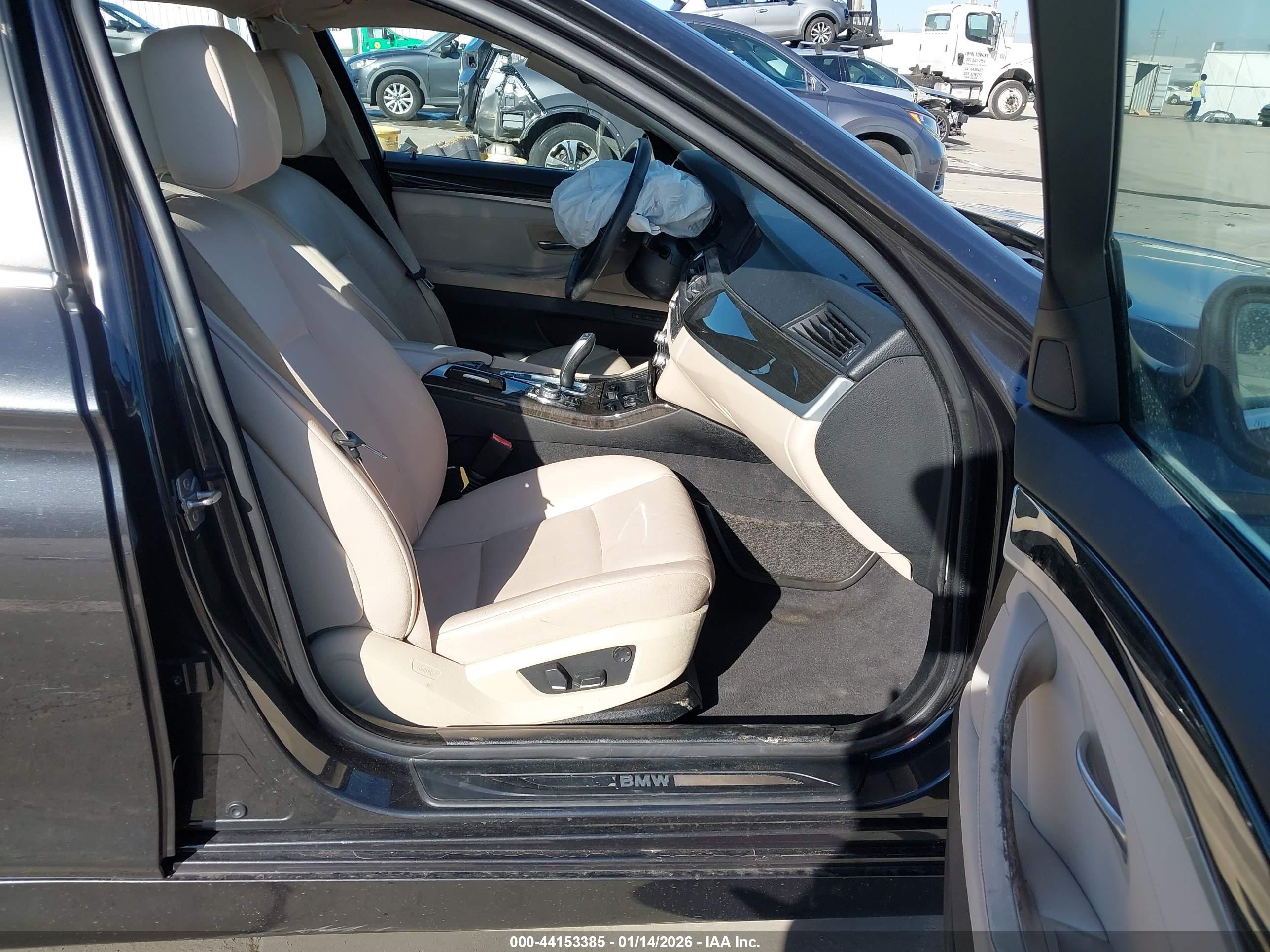 BMW 528I image 5