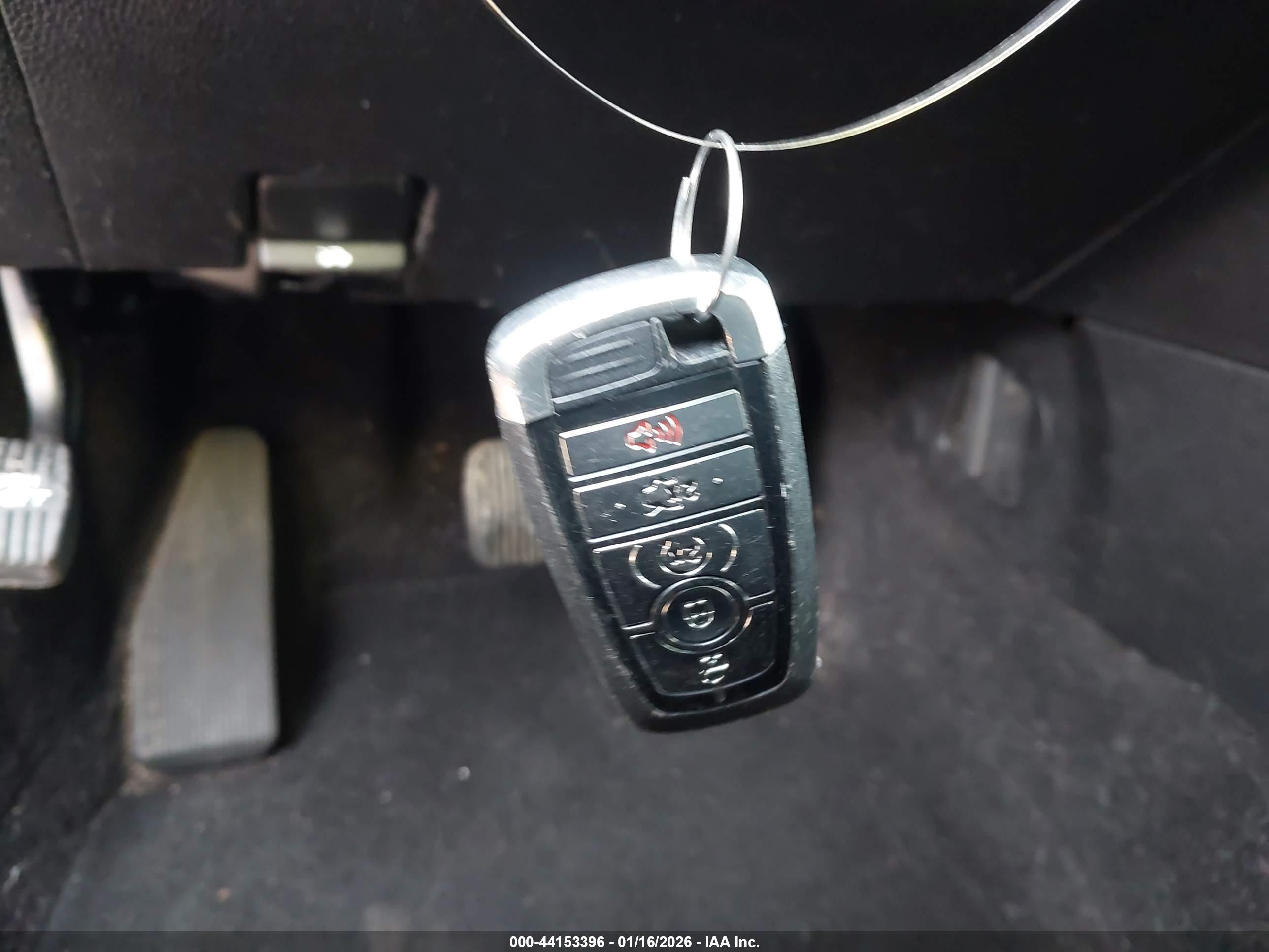 FORD EXPLORER image 11