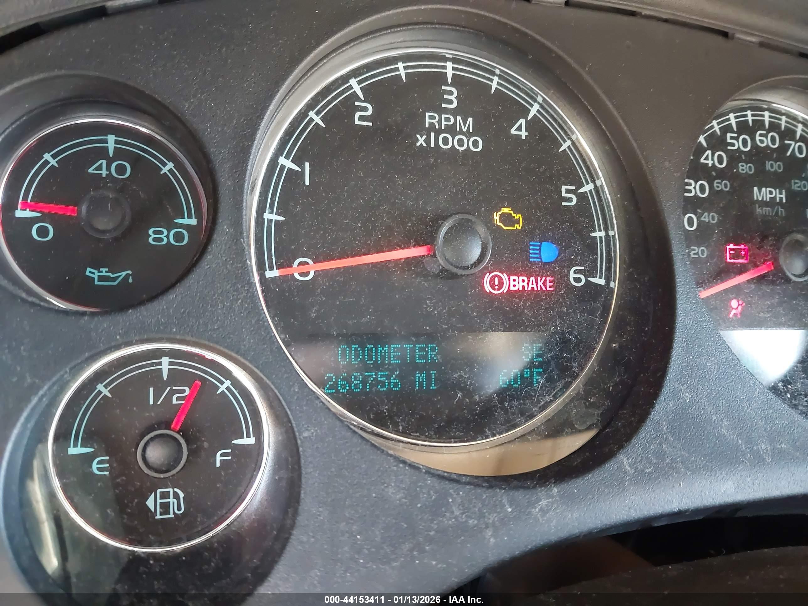 CHEVROLET TAHOE image 7