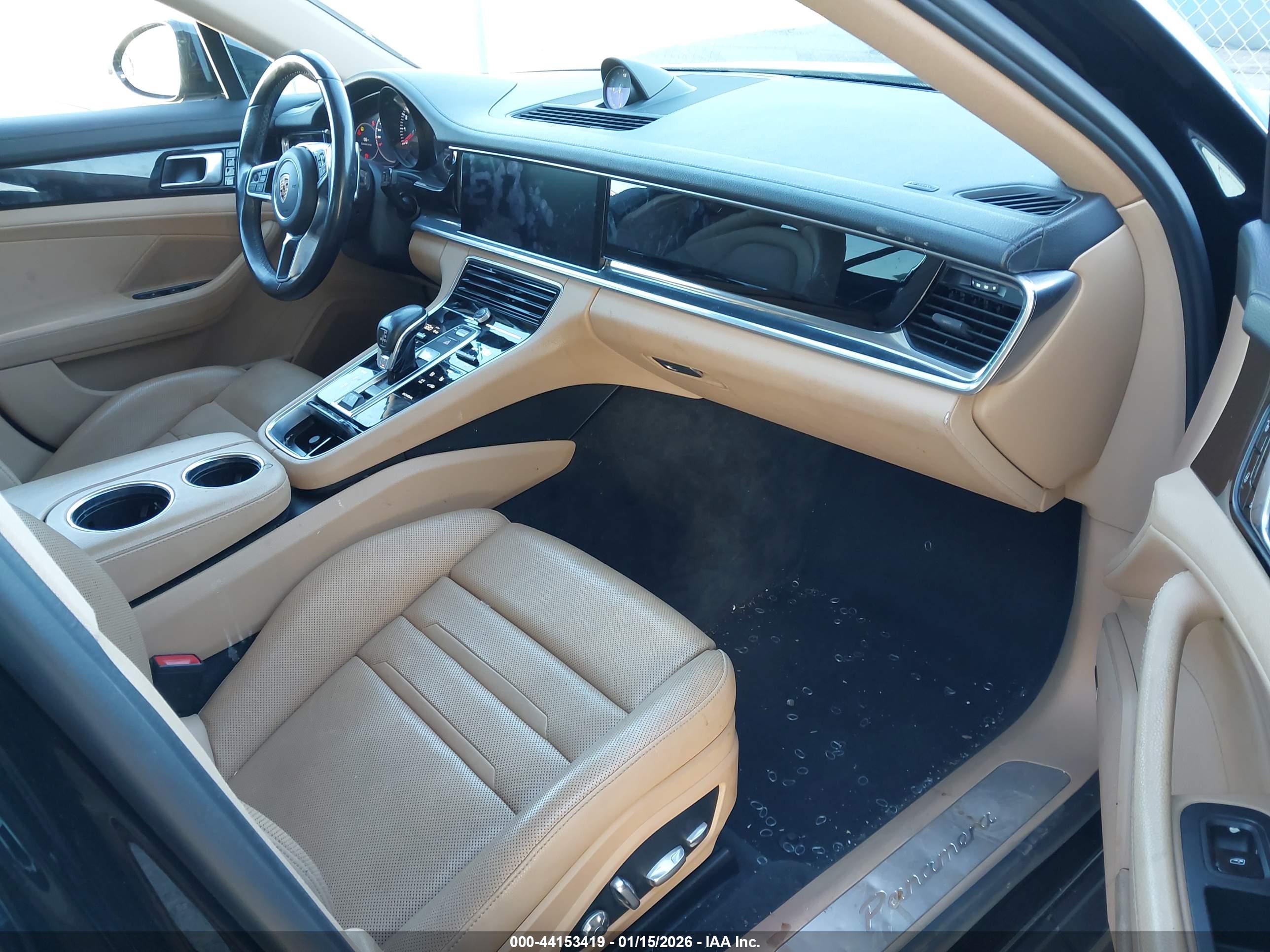 PORSCHE PANAMERA image 5