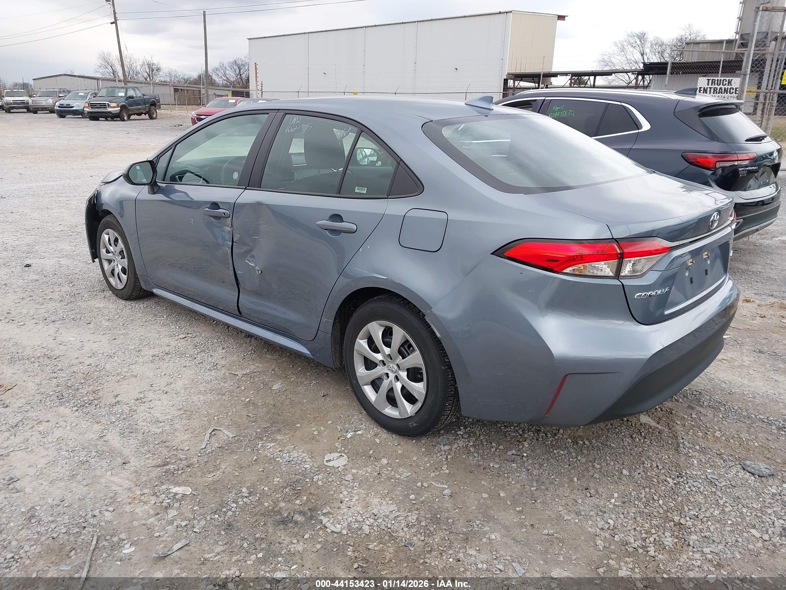 TOYOTA COROLLA image 3