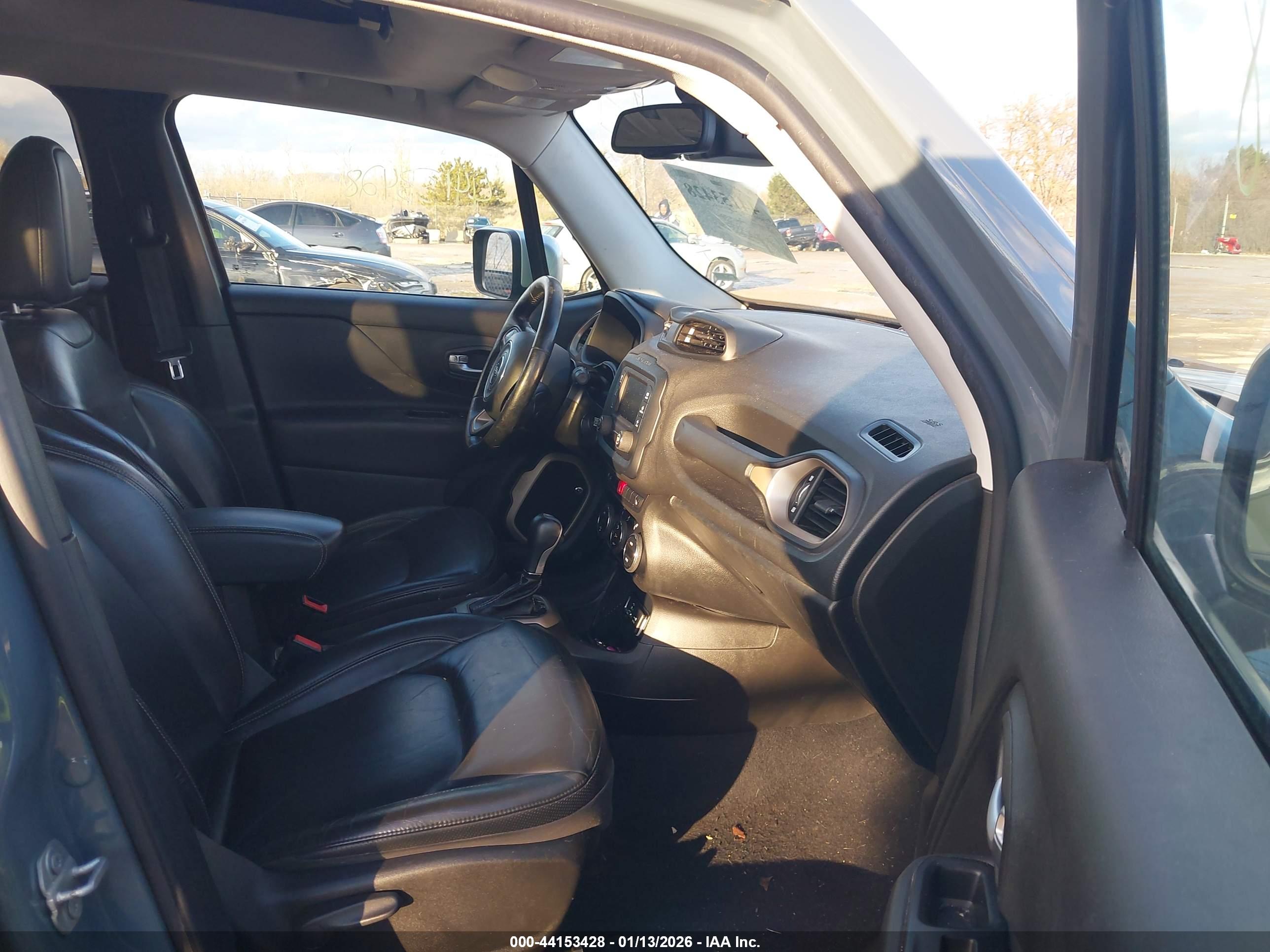 JEEP RENEGADE image 5