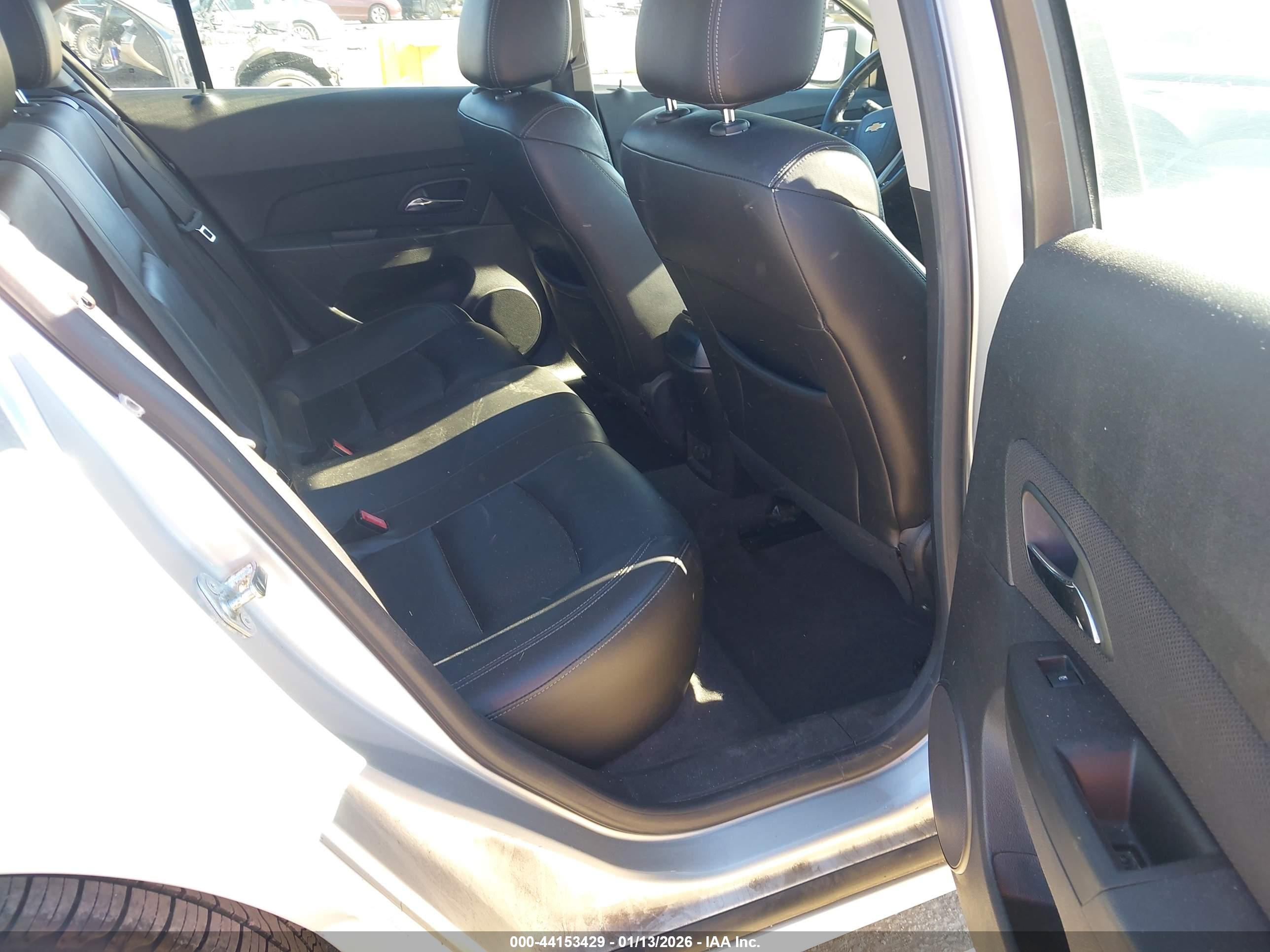 CHEVROLET CRUZE image 8
