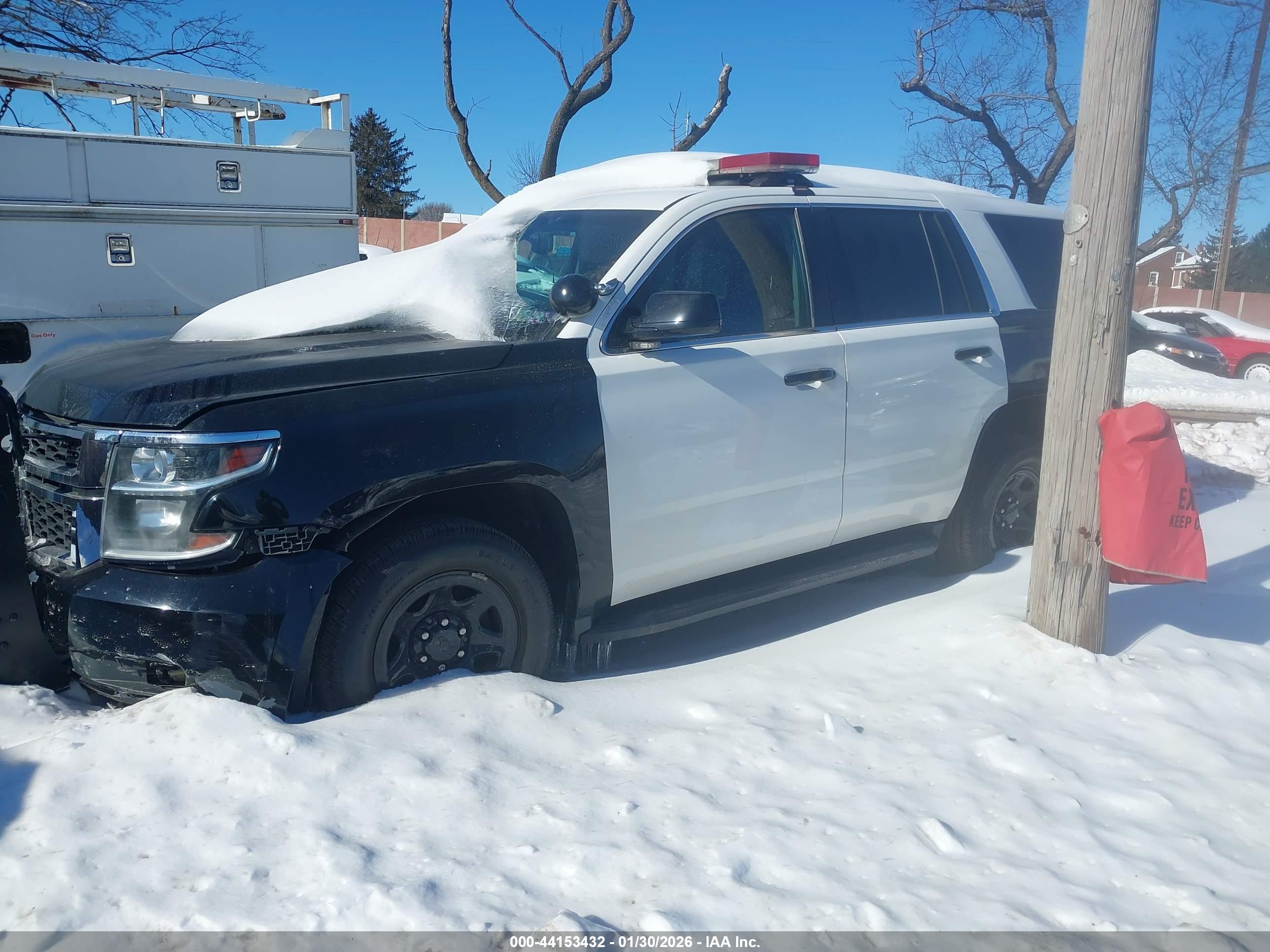 CHEVROLET TAHOE image 3