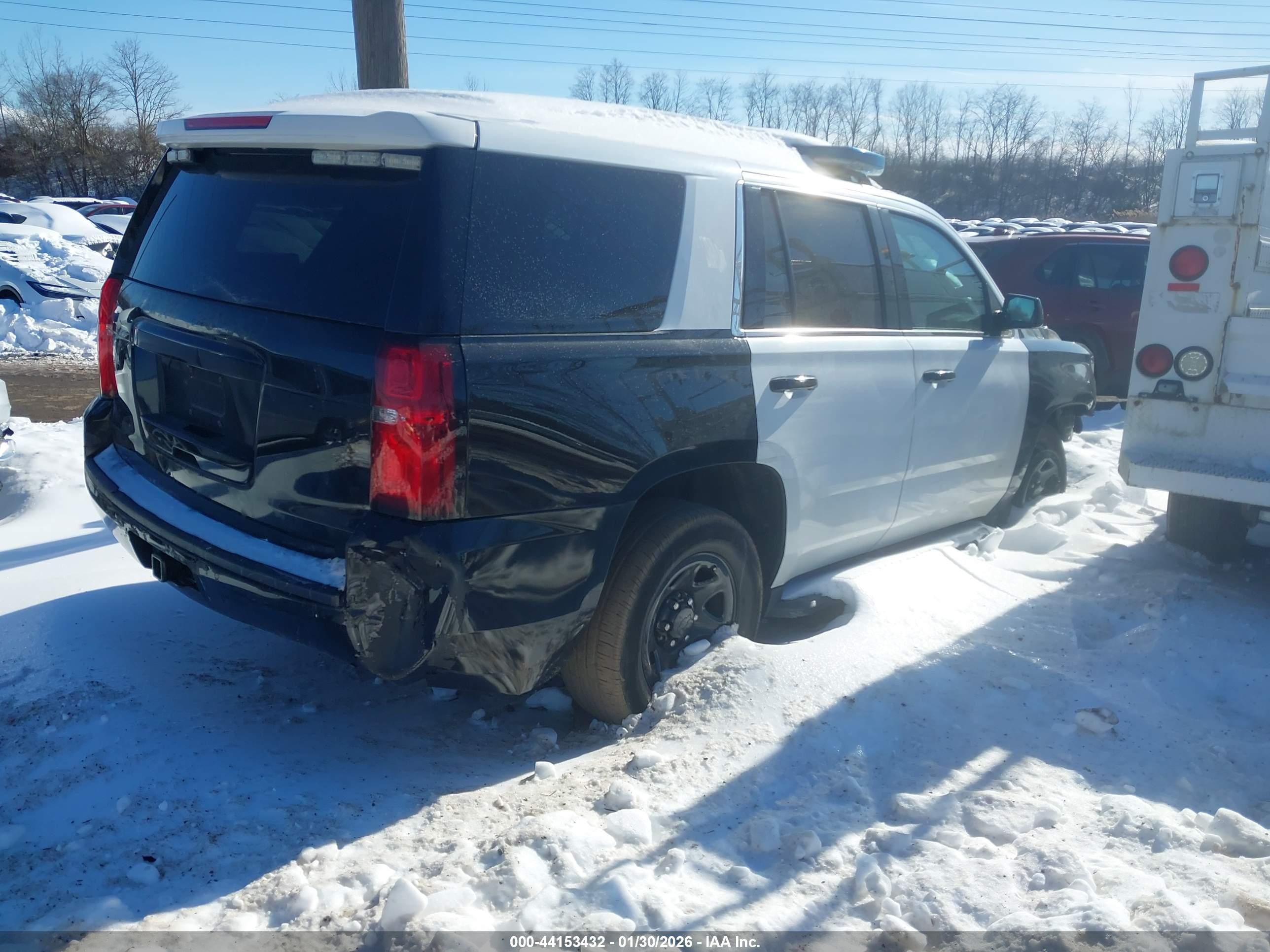 CHEVROLET TAHOE image 4