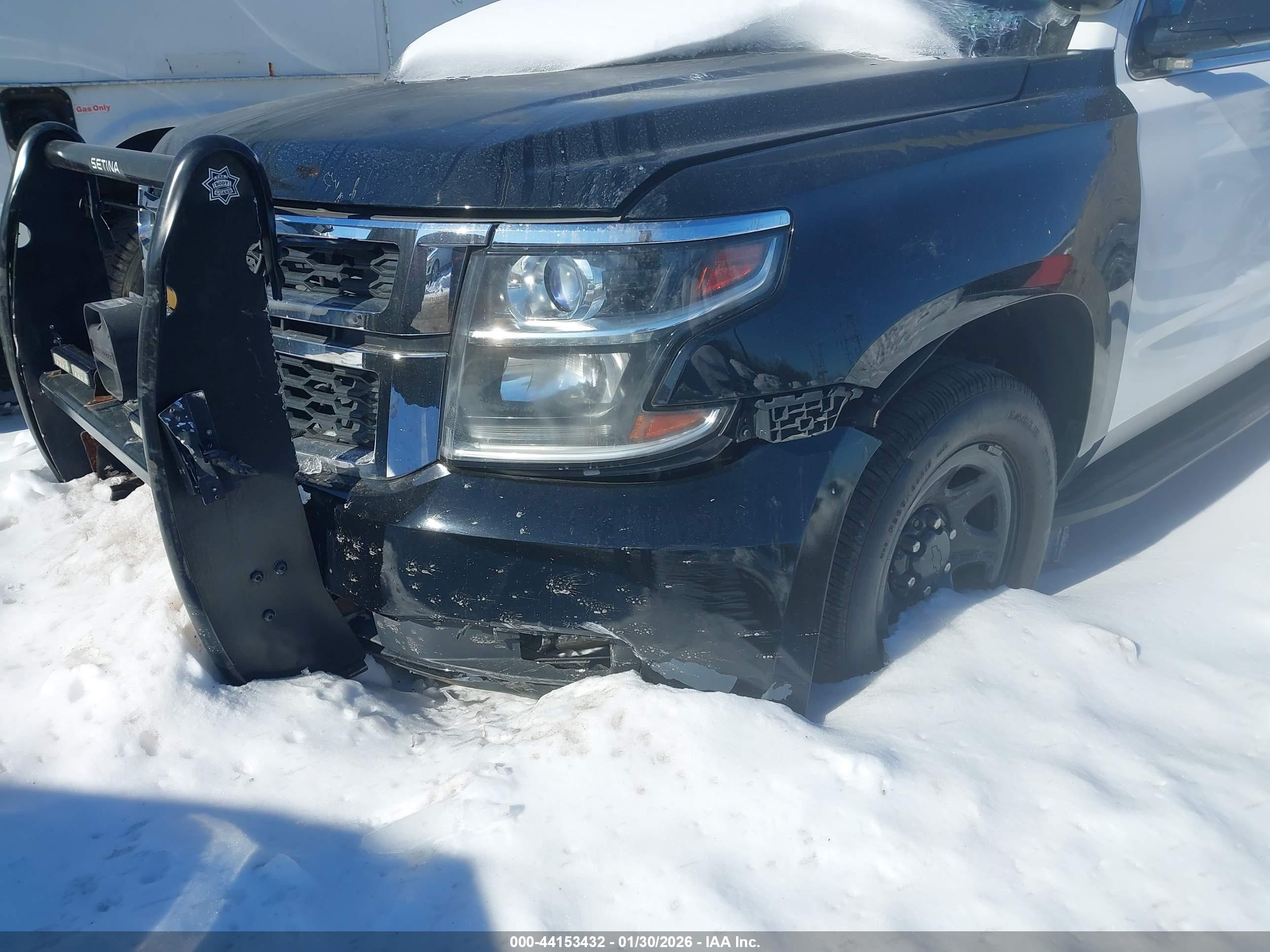 CHEVROLET TAHOE image 6
