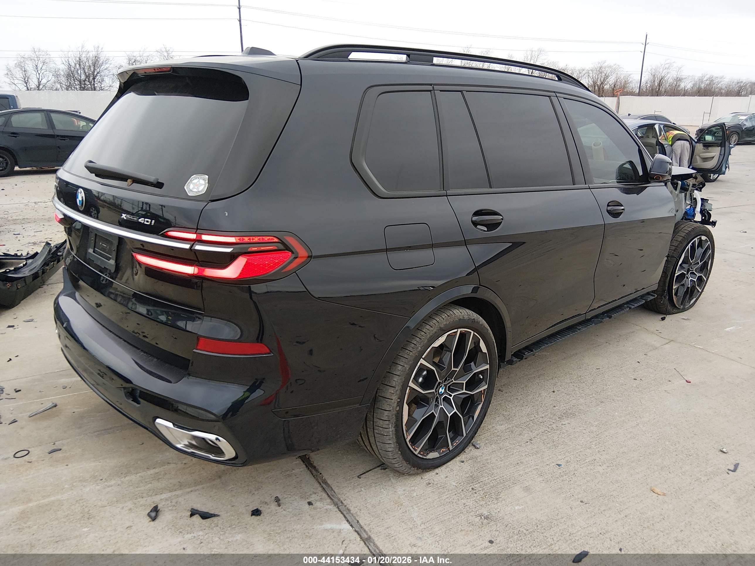 BMW X7 image 4