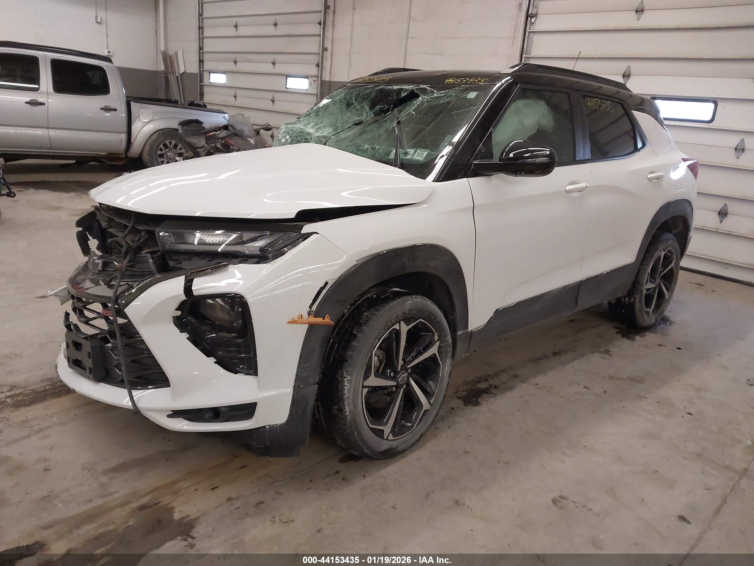 CHEVROLET TRAILBLAZER image 2