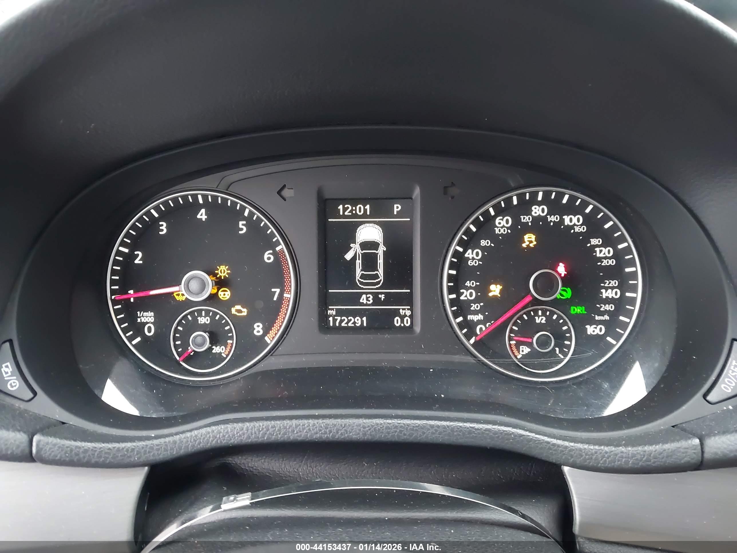 VOLKSWAGEN PASSAT image 7