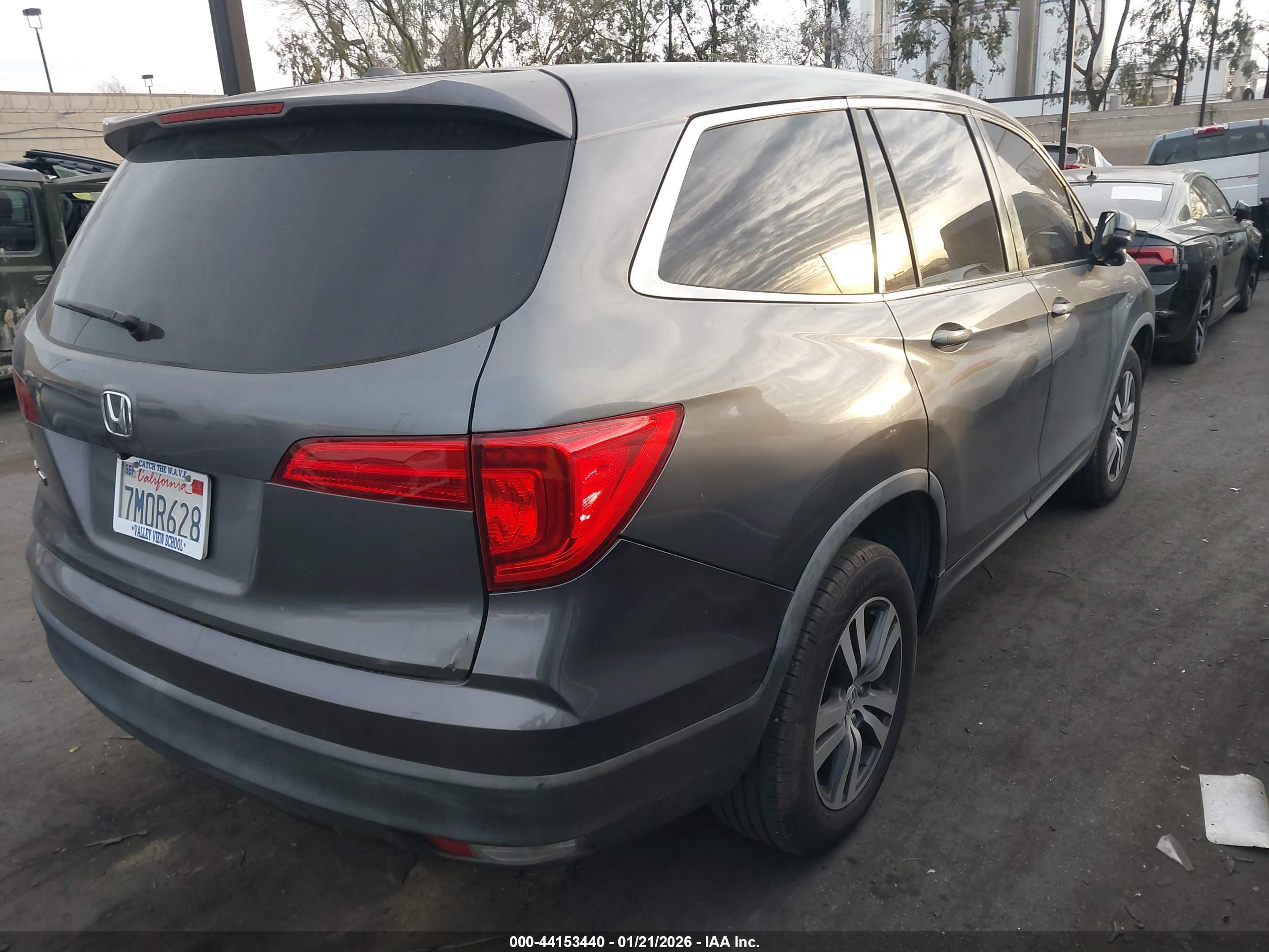 HONDA PILOT image 4