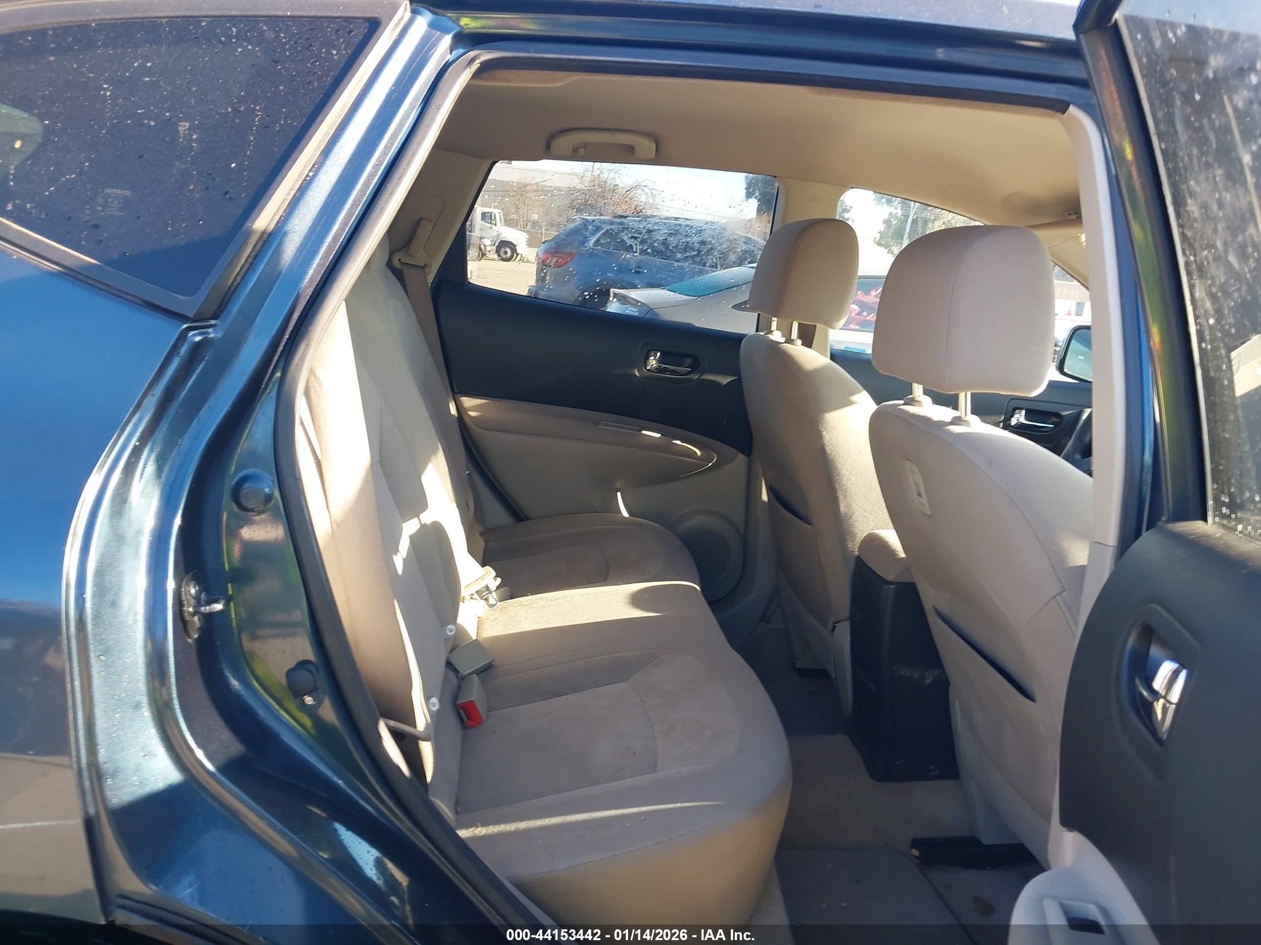 NISSAN ROGUE image 8