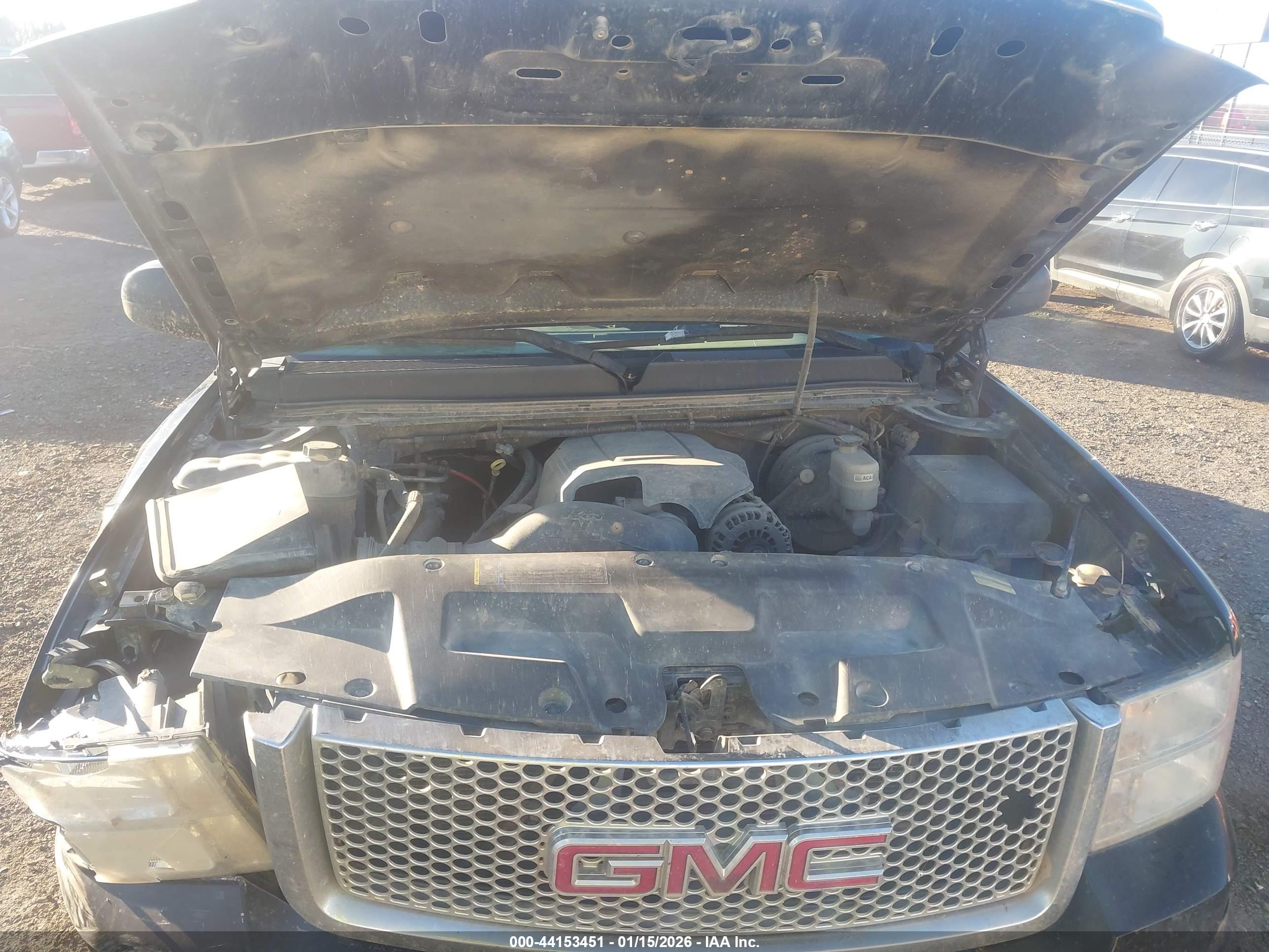 GMC SIERRA image 10