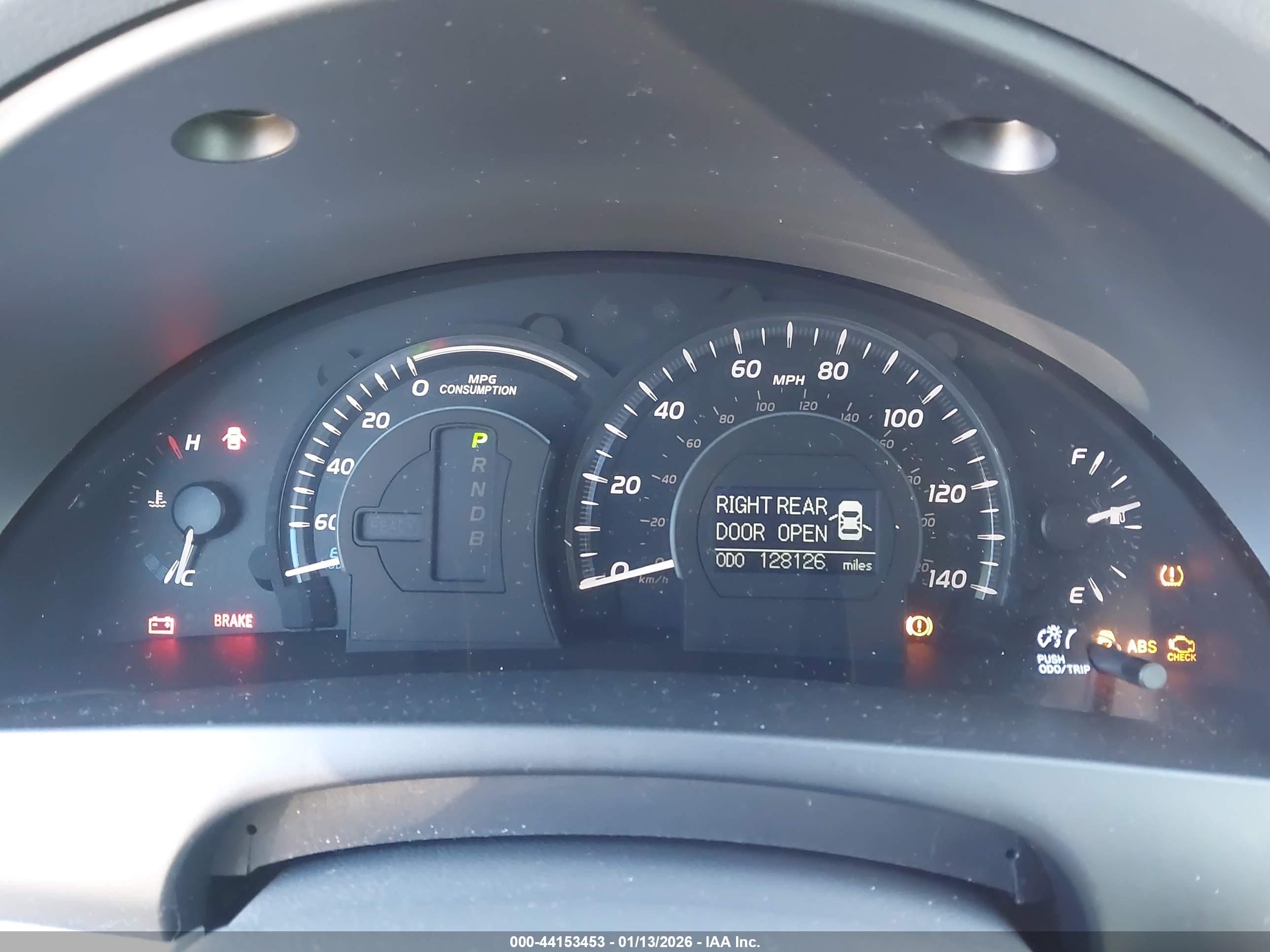 TOYOTA CAMRY image 7