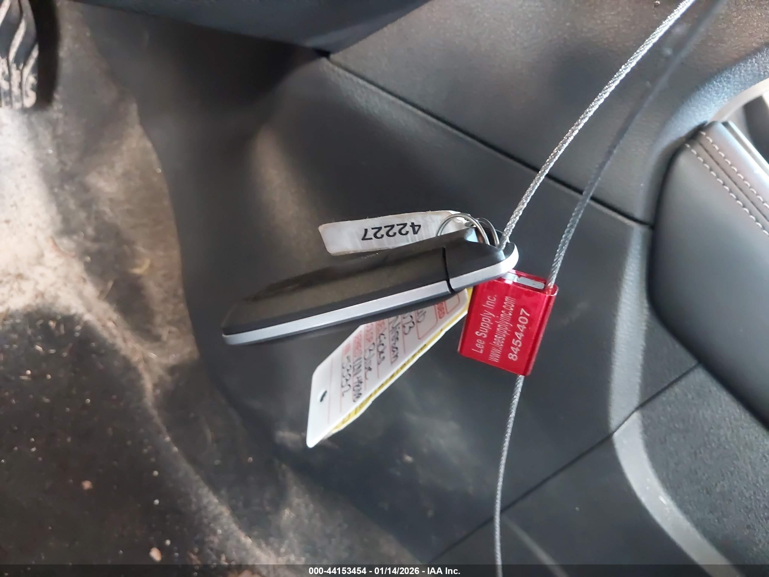 NISSAN KICKS image 11