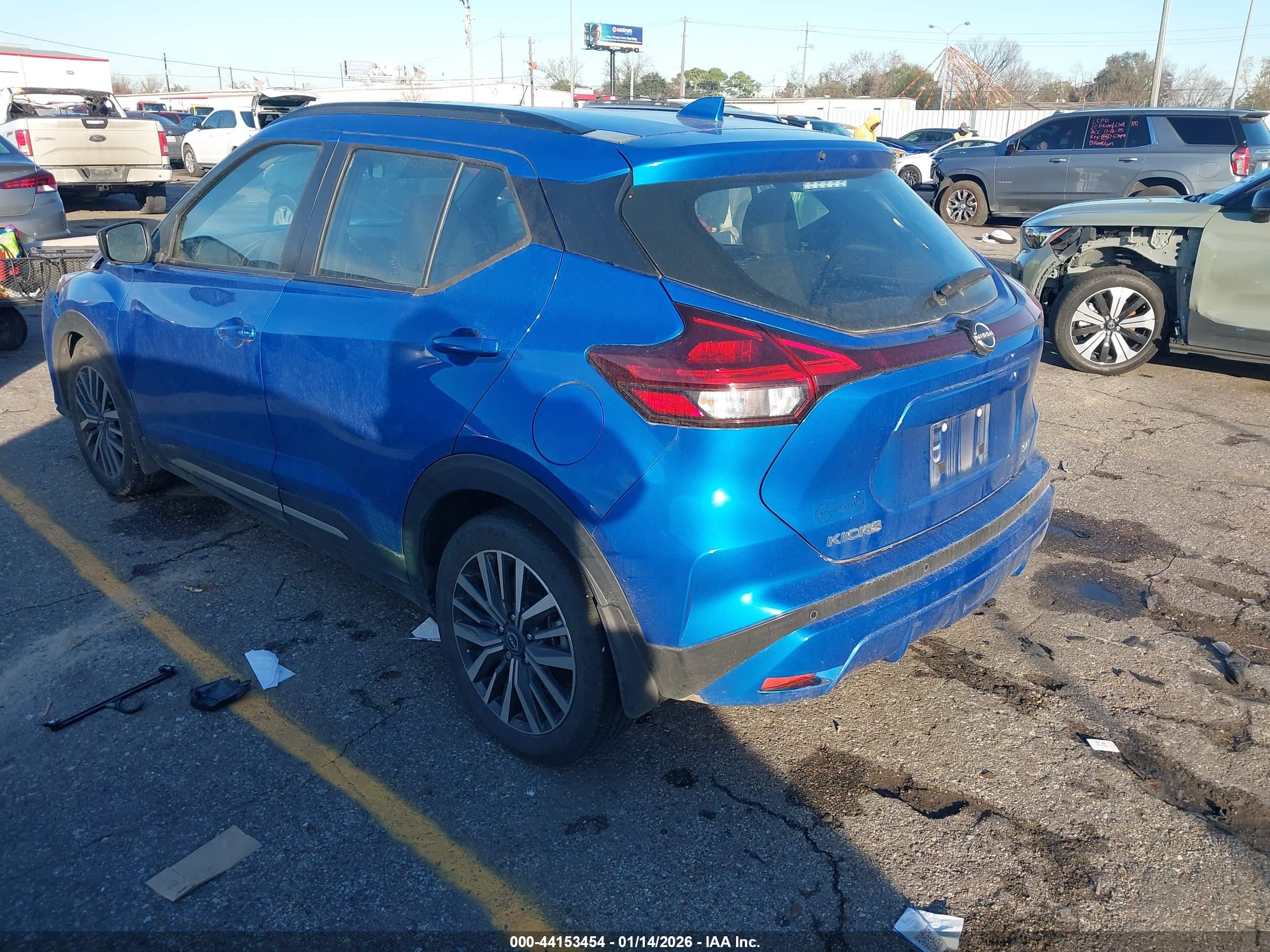 NISSAN KICKS image 3