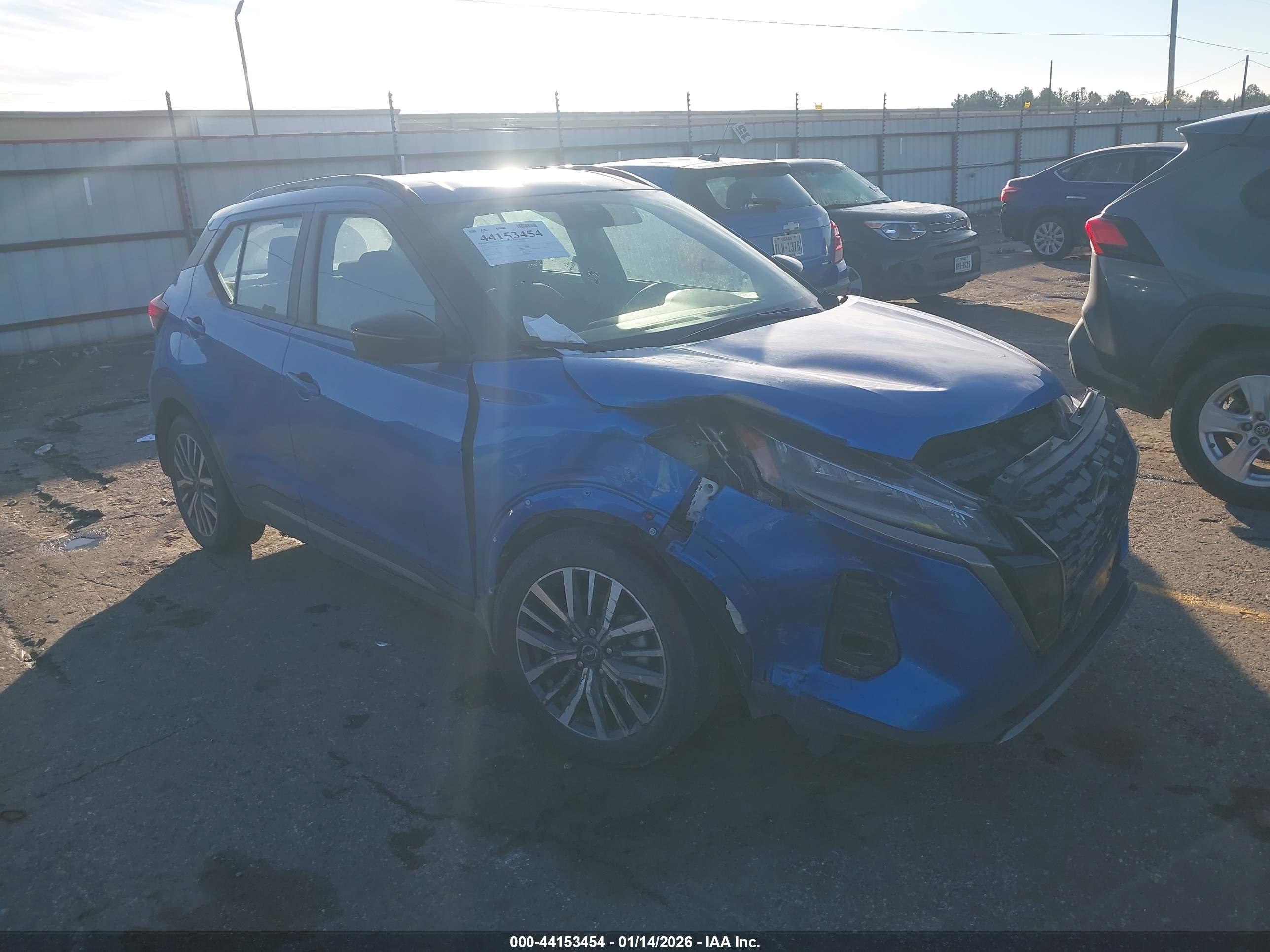 NISSAN KICKS image 6