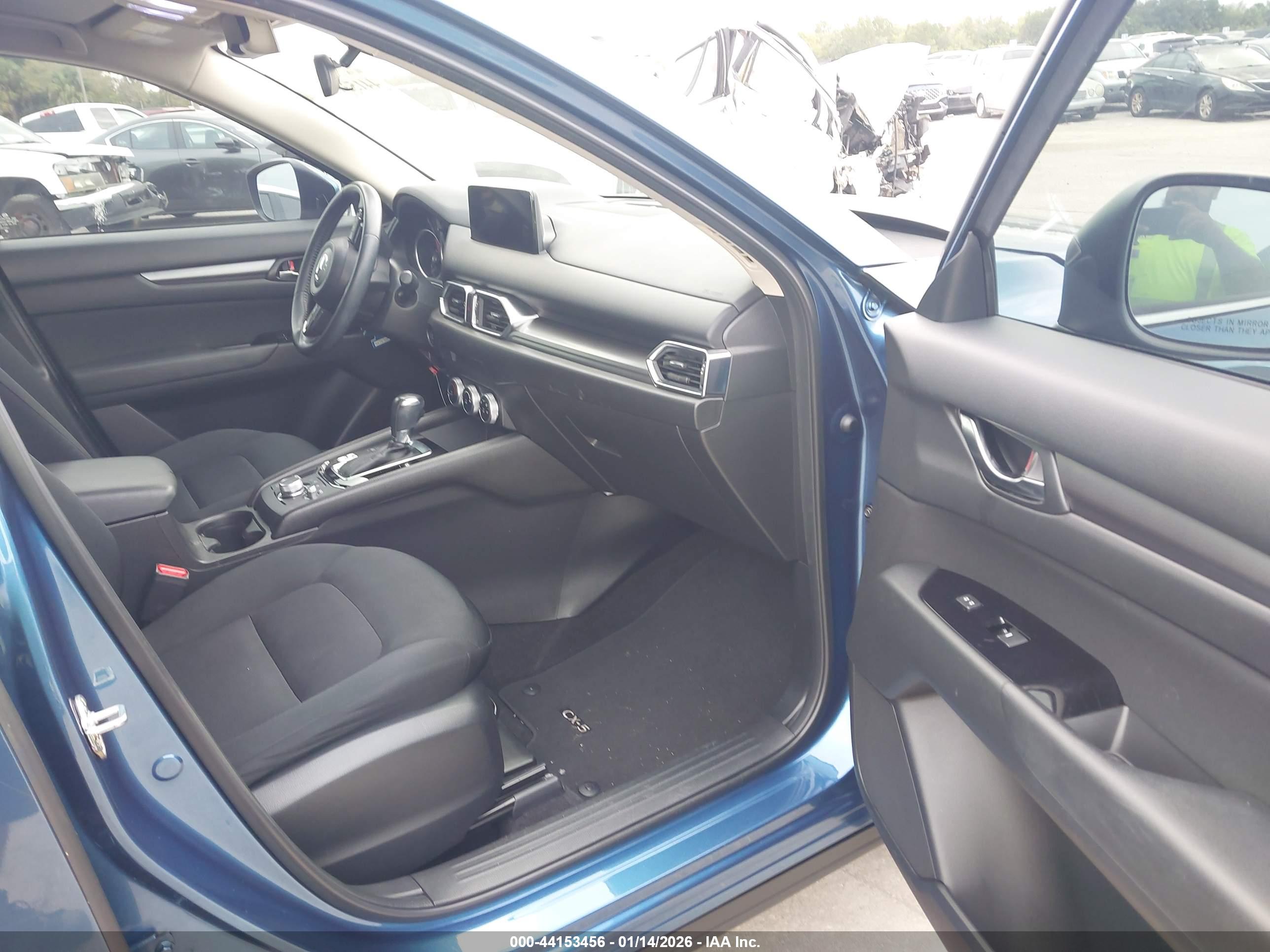 MAZDA CX-5 image 5