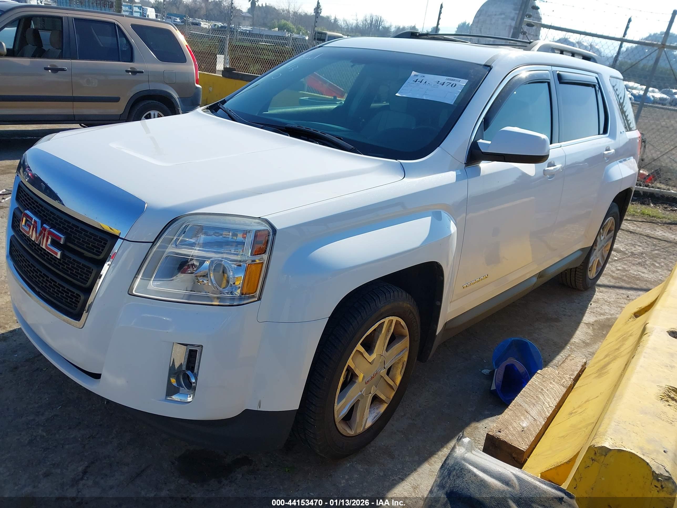 GMC TERRAIN image 2