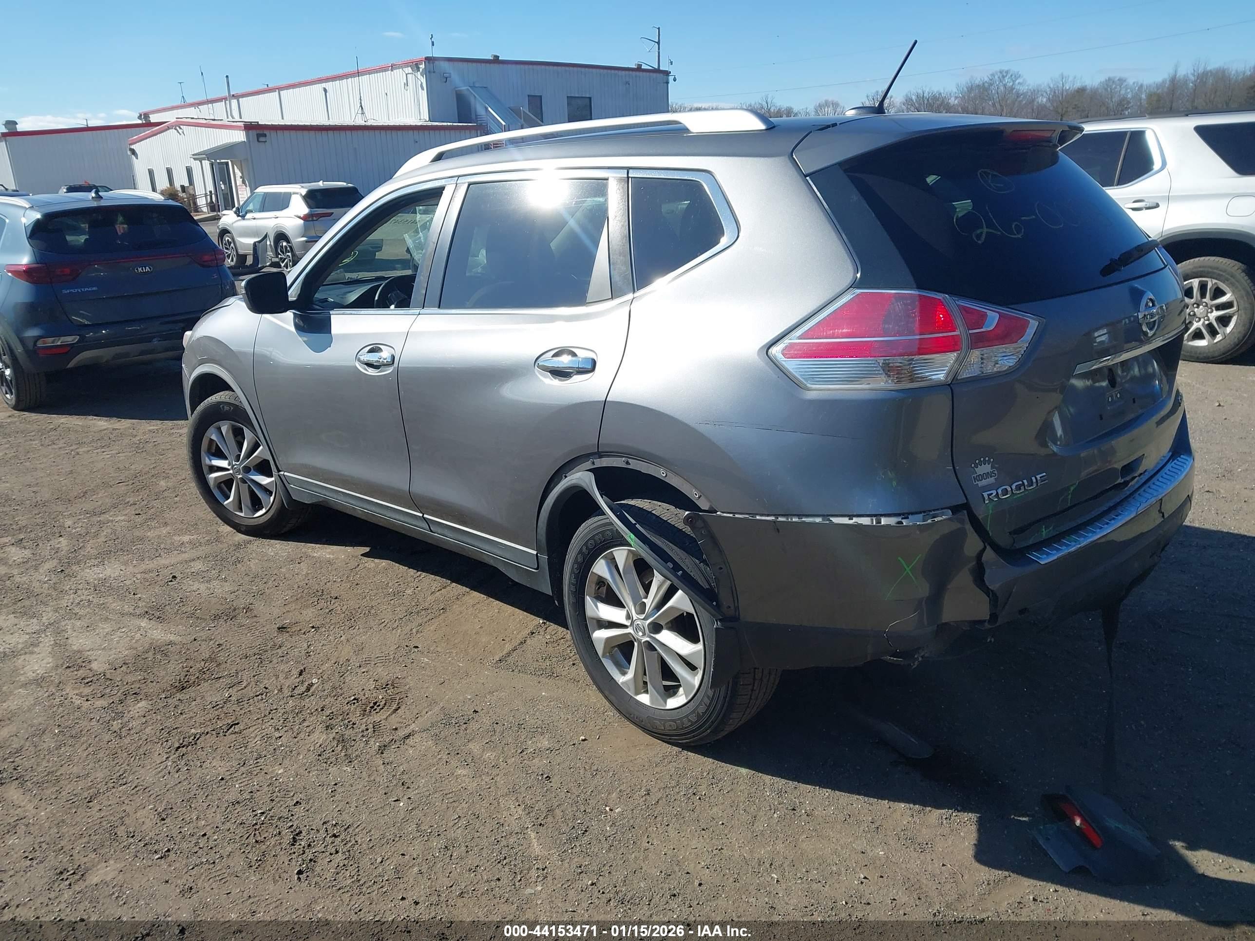 NISSAN ROGUE image 3