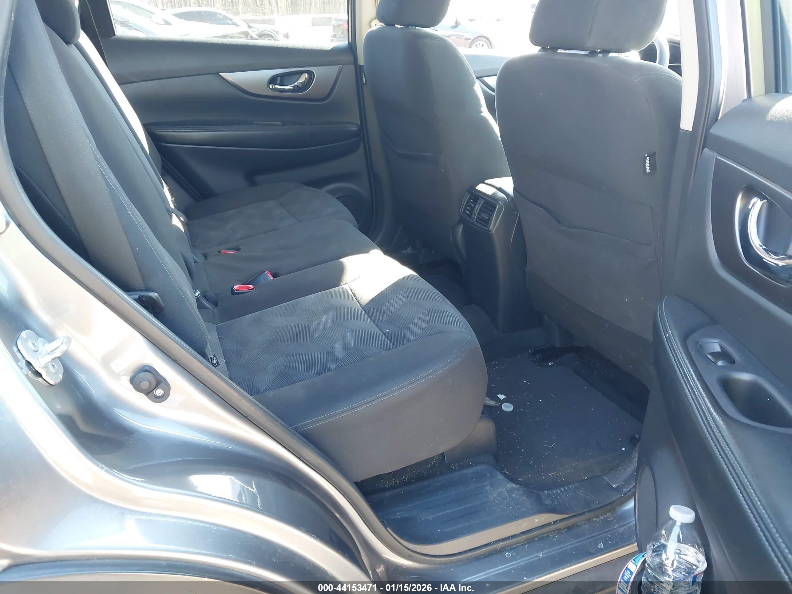 NISSAN ROGUE image 8