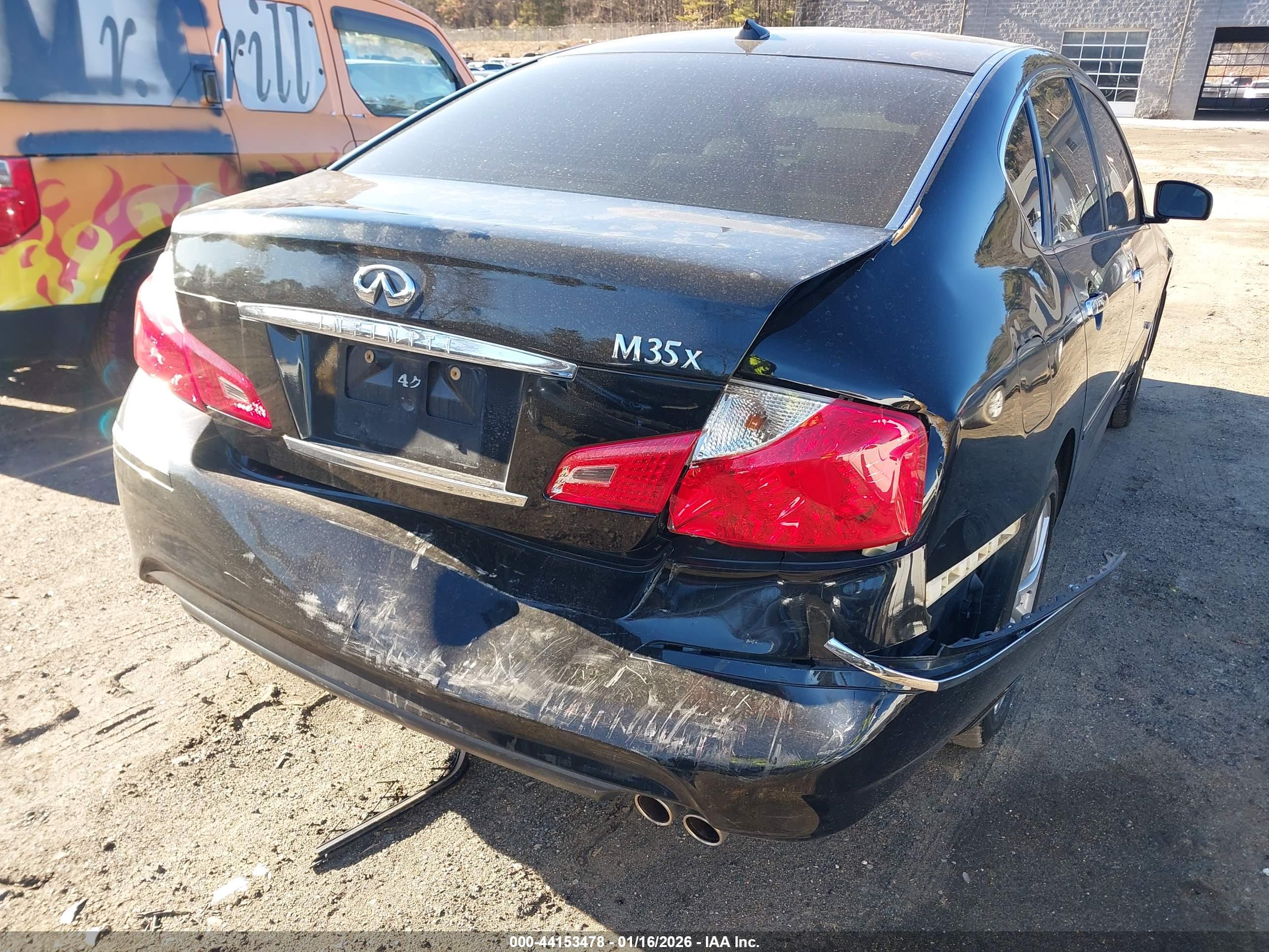 INFINITI M35X image 6