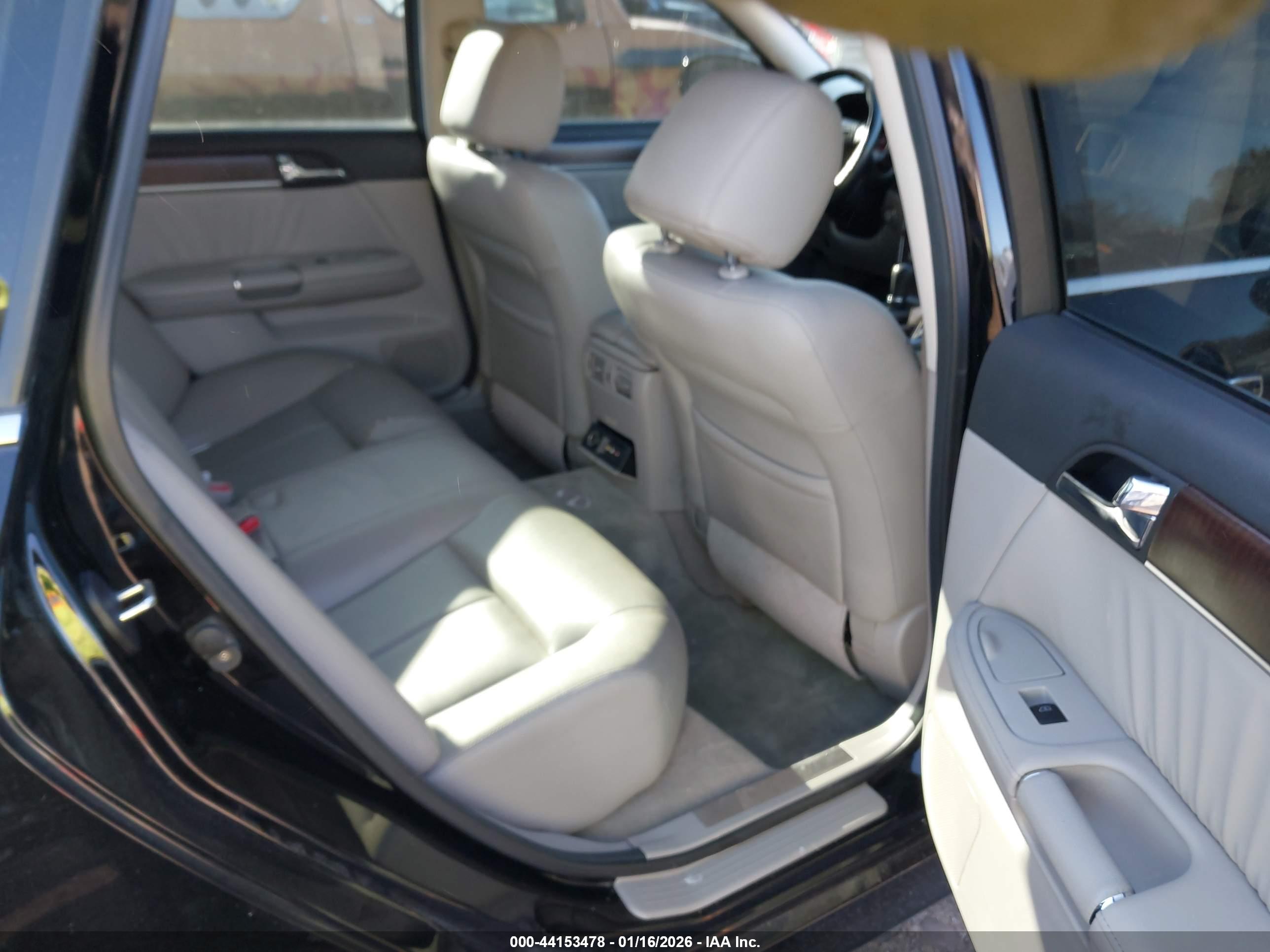 INFINITI M35X image 8