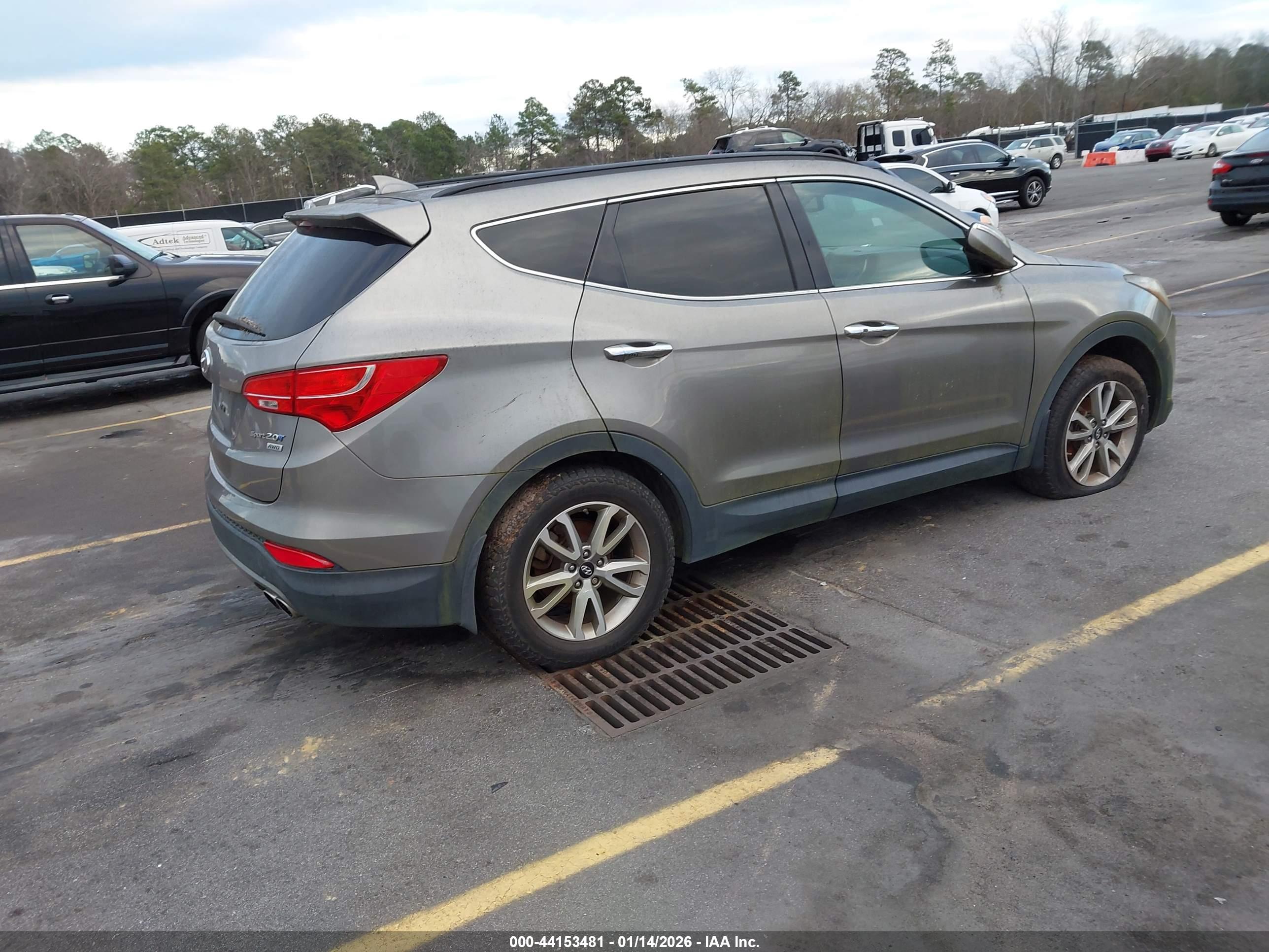 HYUNDAI SANTA image 4