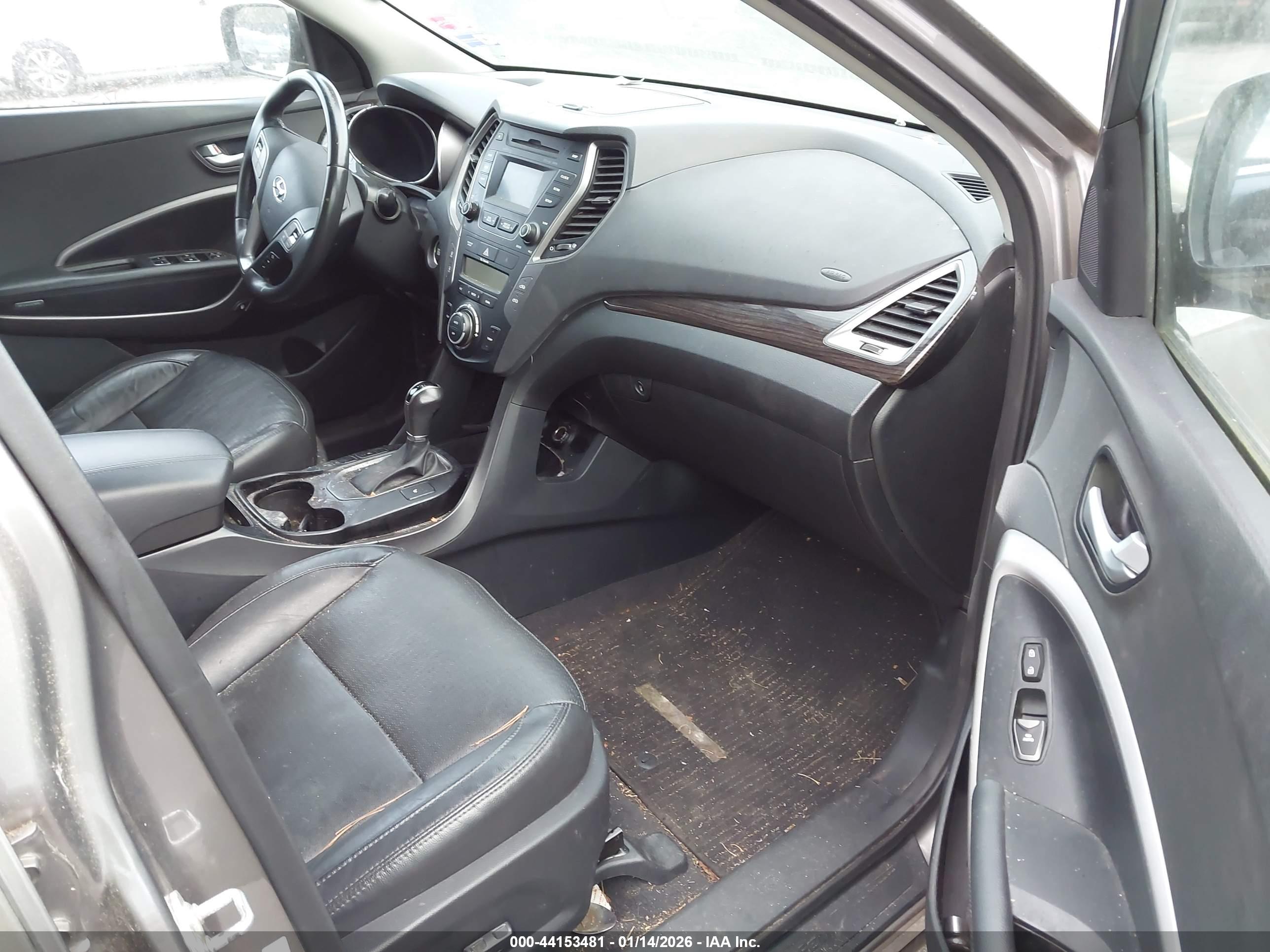 HYUNDAI SANTA image 5