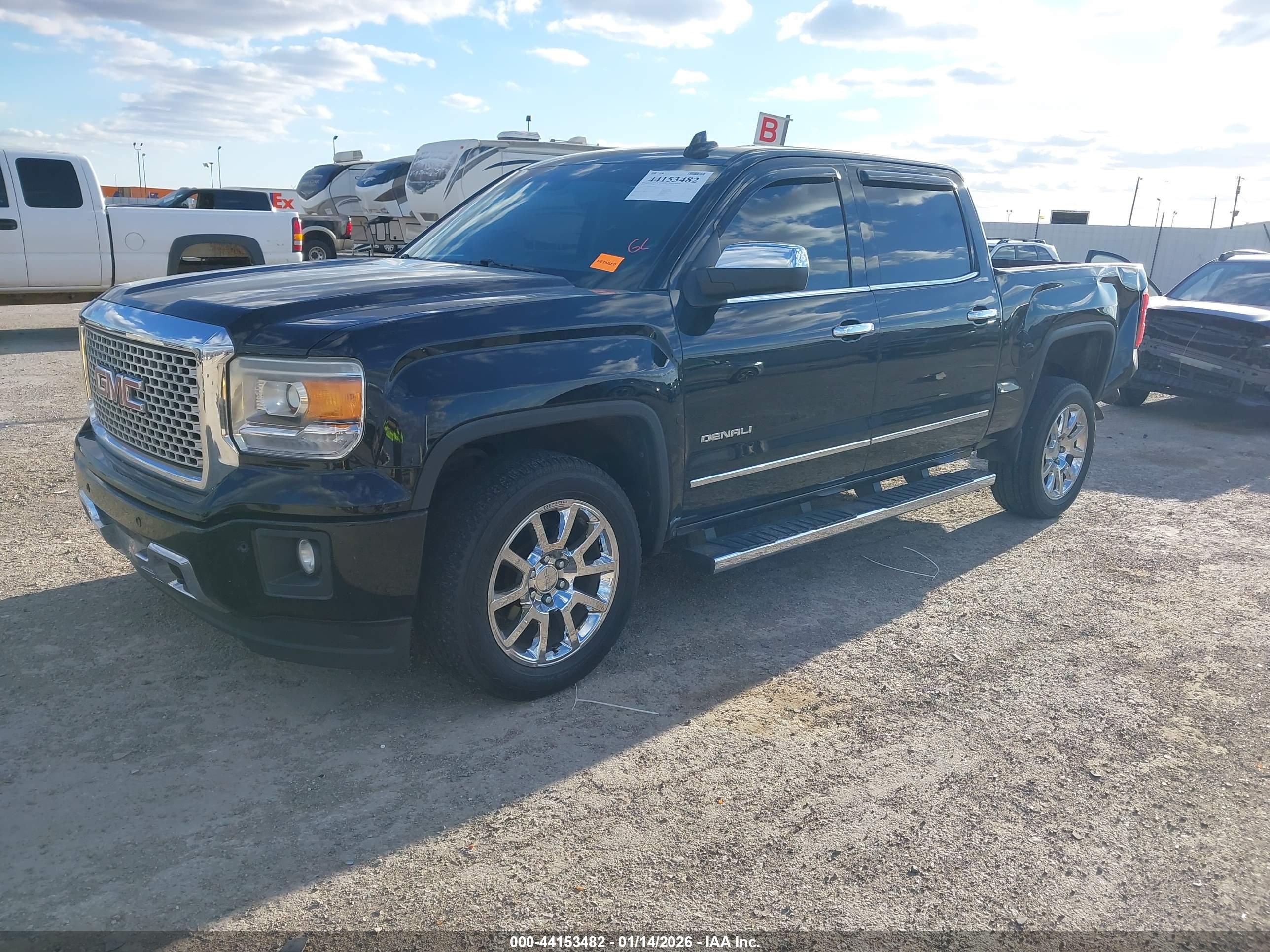 GMC SIERRA image 2