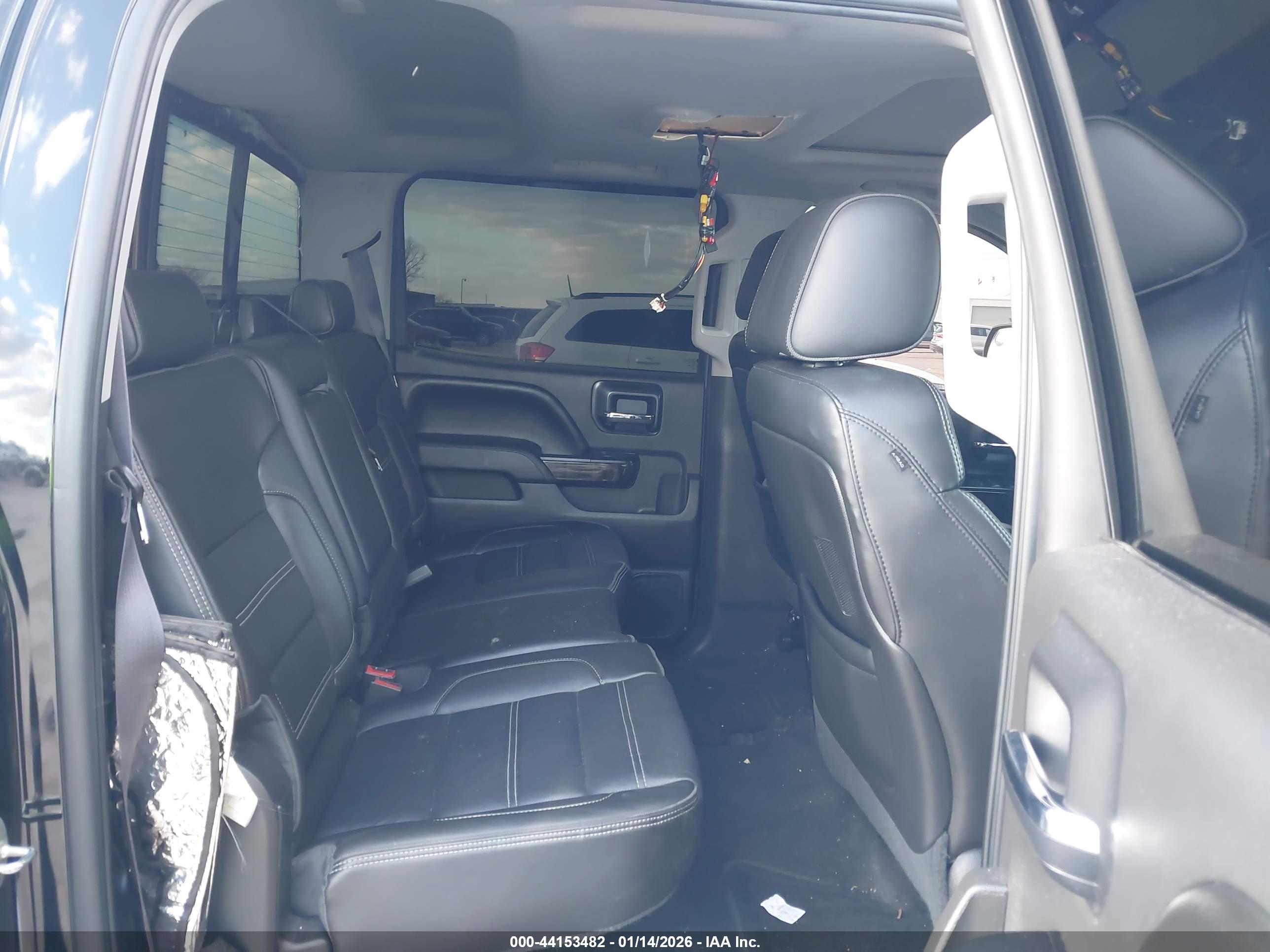 GMC SIERRA image 8
