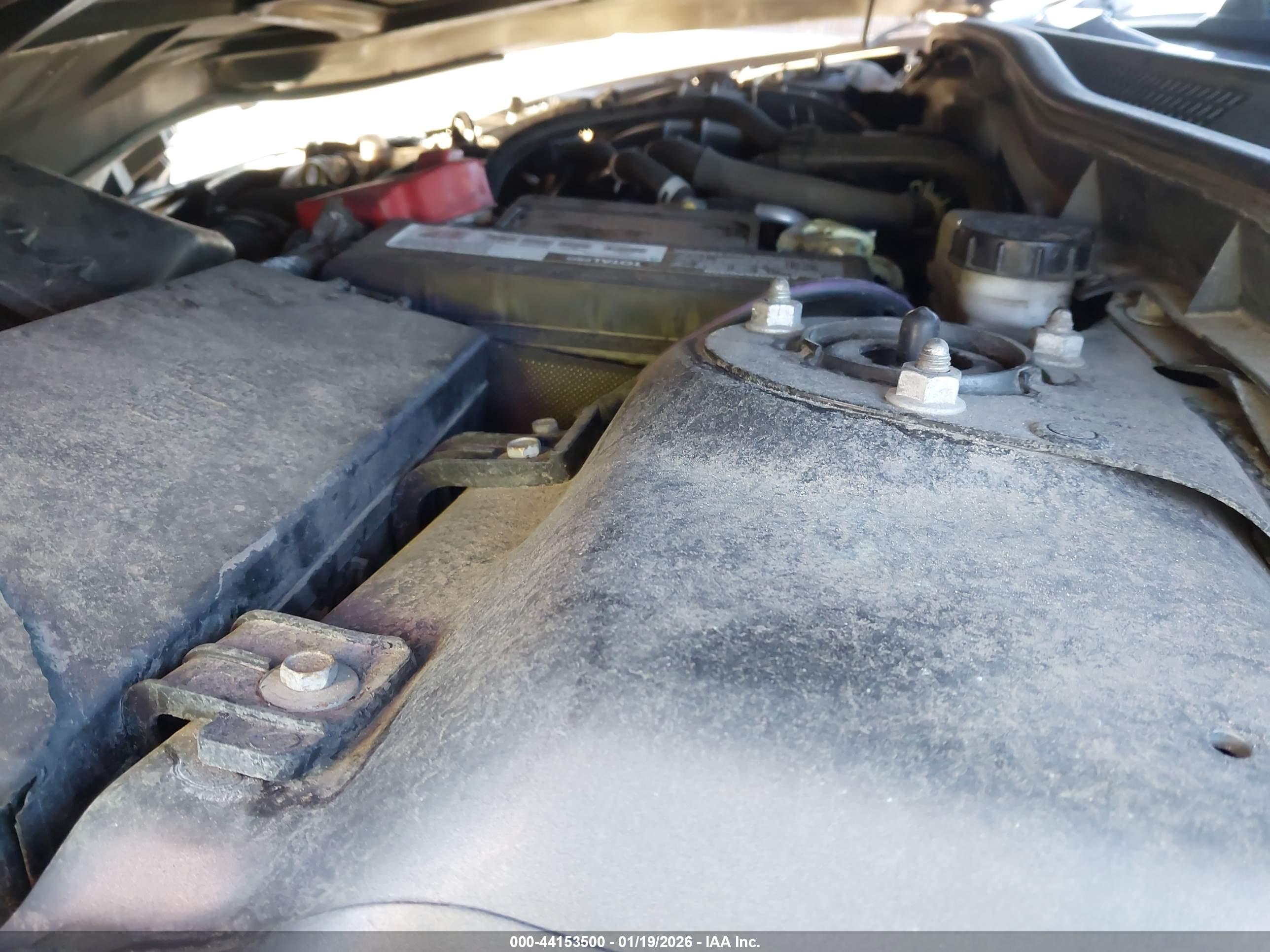 FORD FUSION image 10