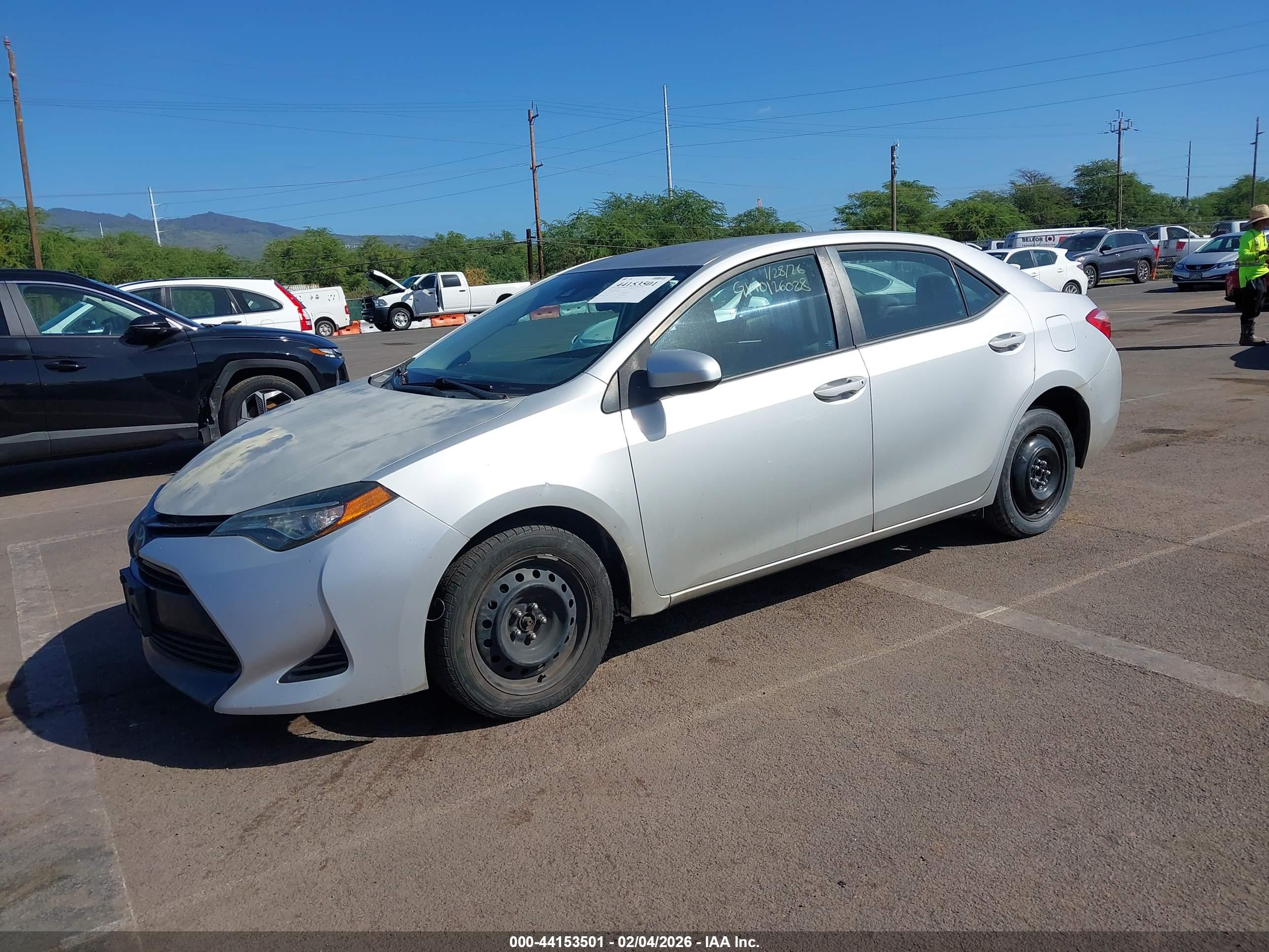 TOYOTA COROLLA image 2