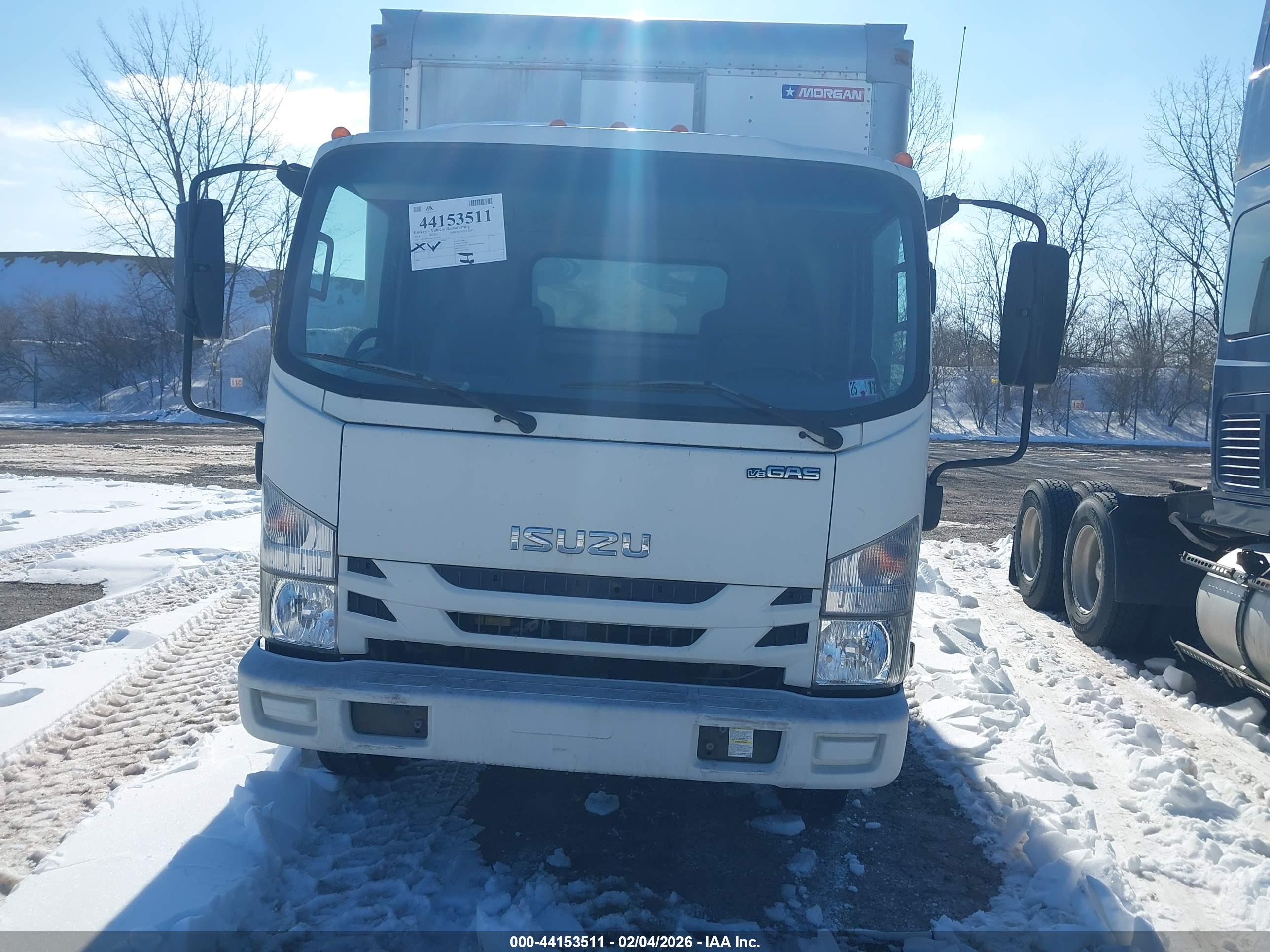 ISUZU NPR image 10