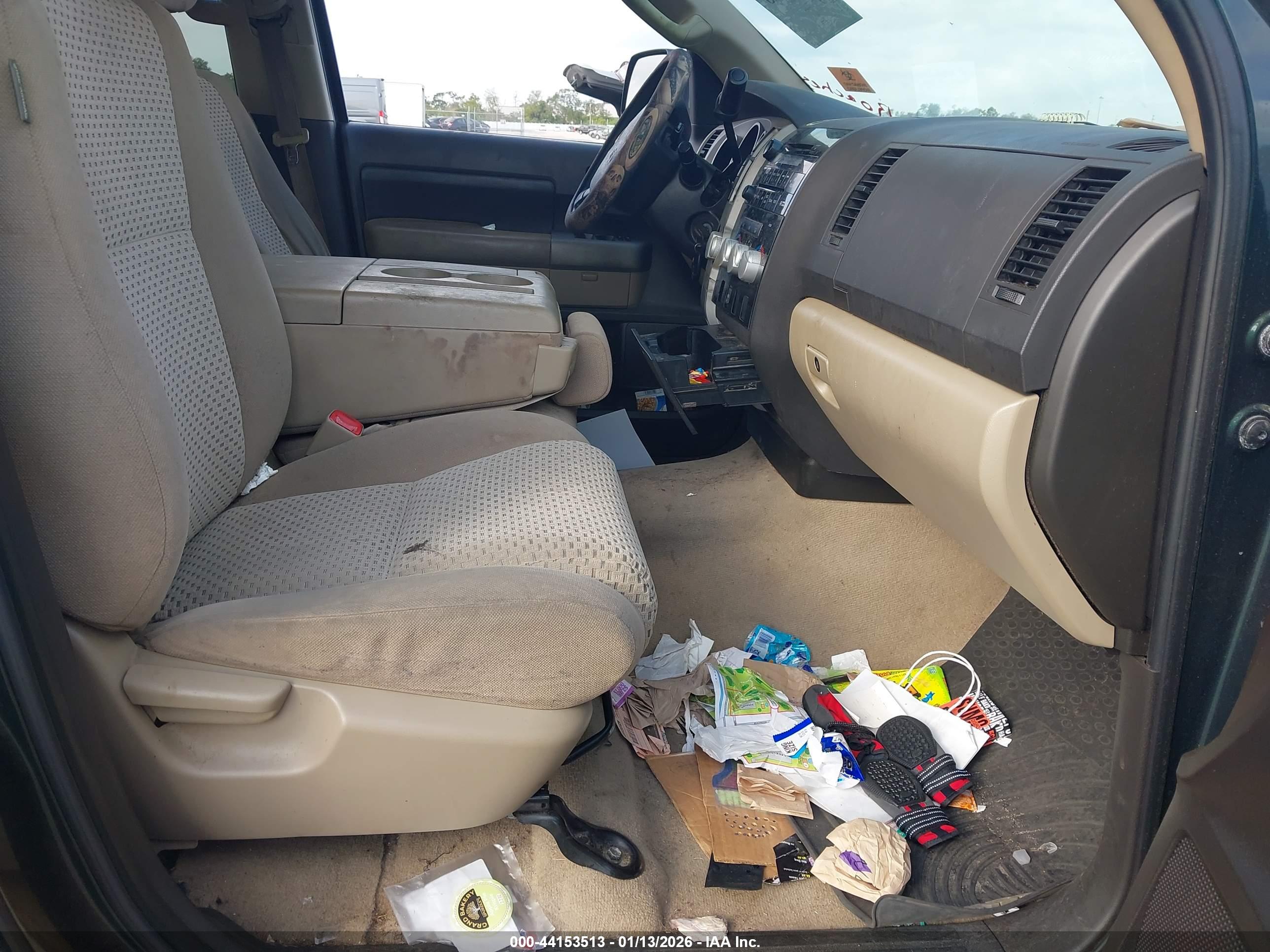 TOYOTA TUNDRA image 5
