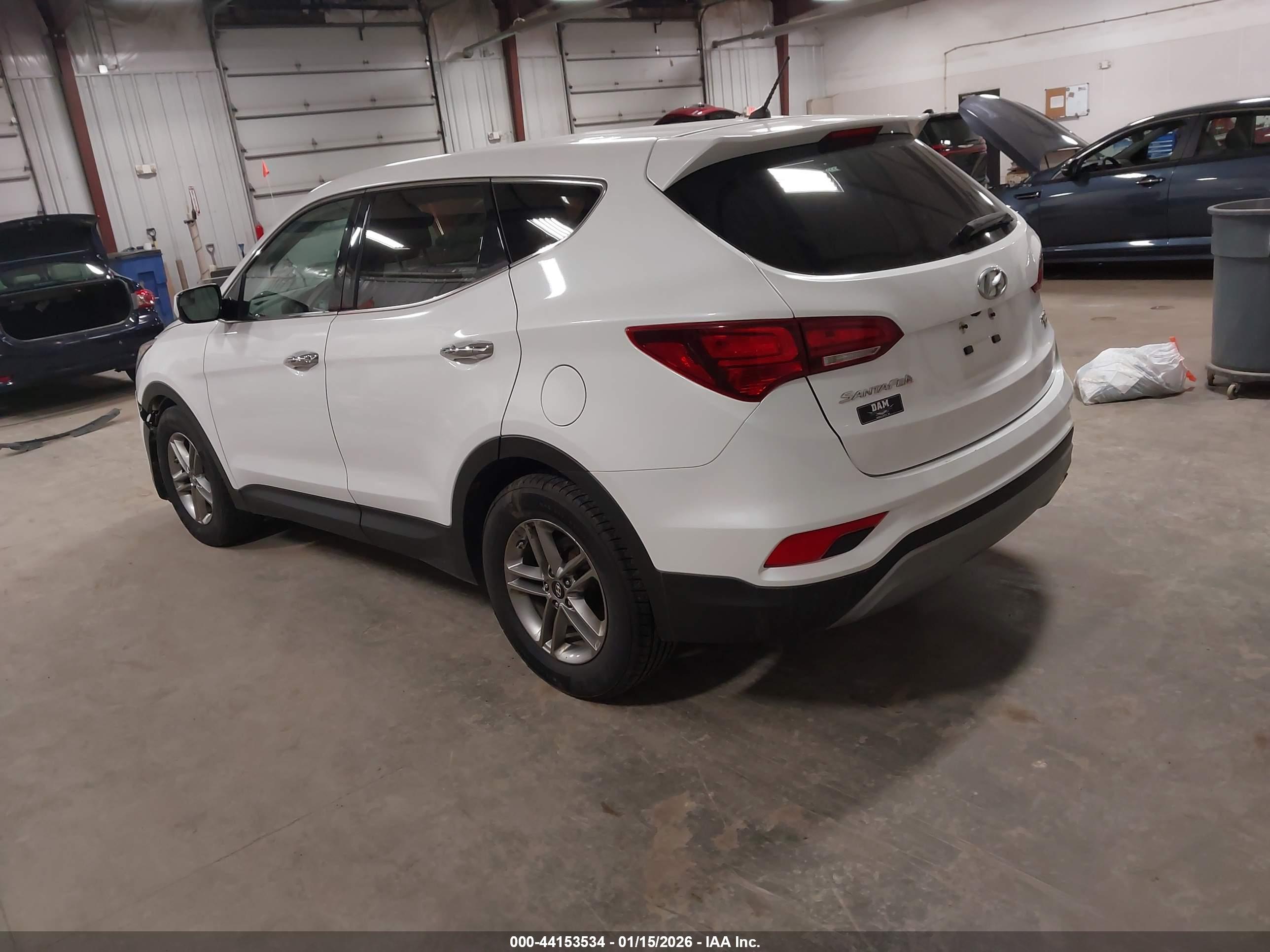 HYUNDAI SANTA image 3