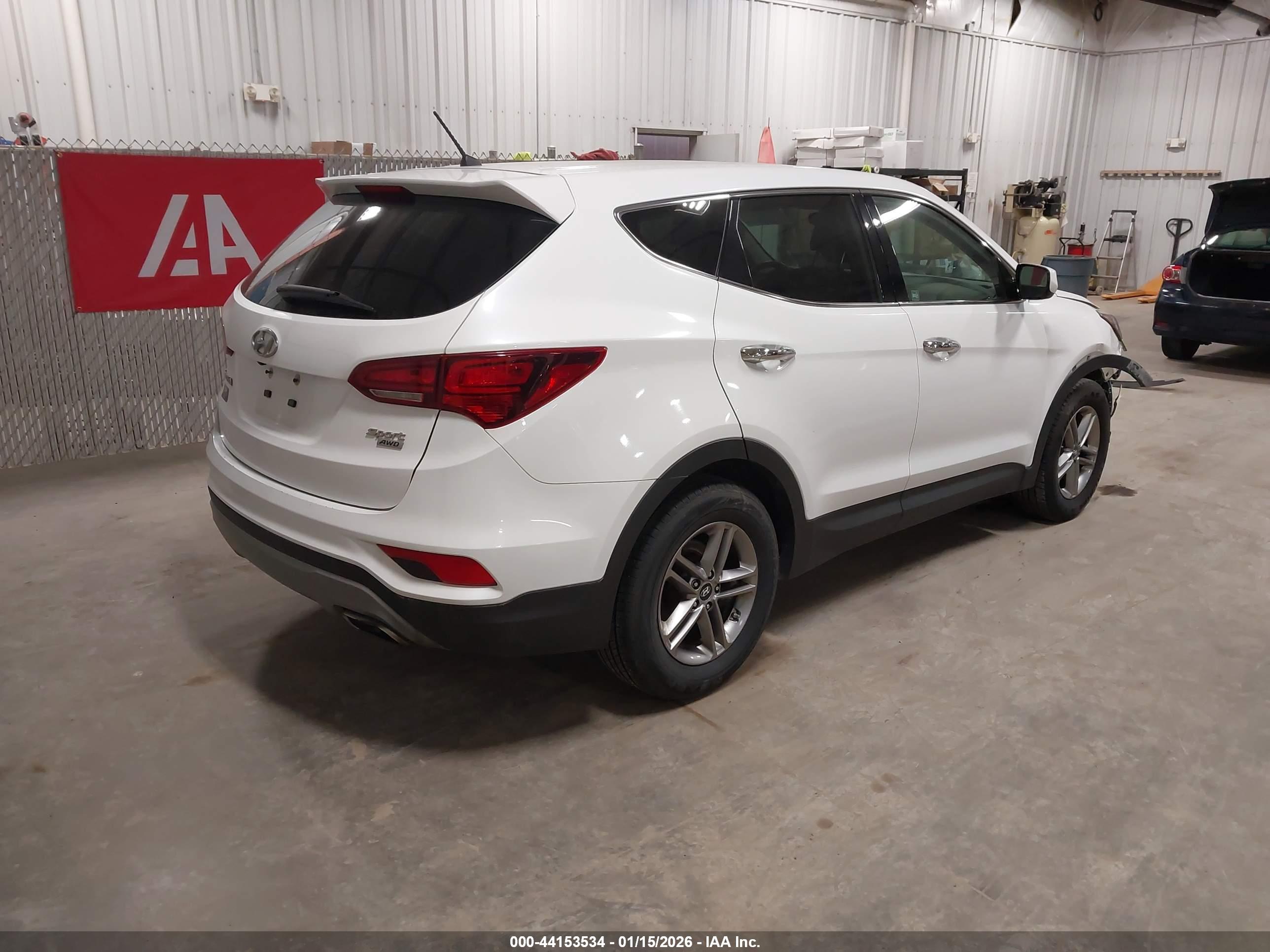 HYUNDAI SANTA image 4