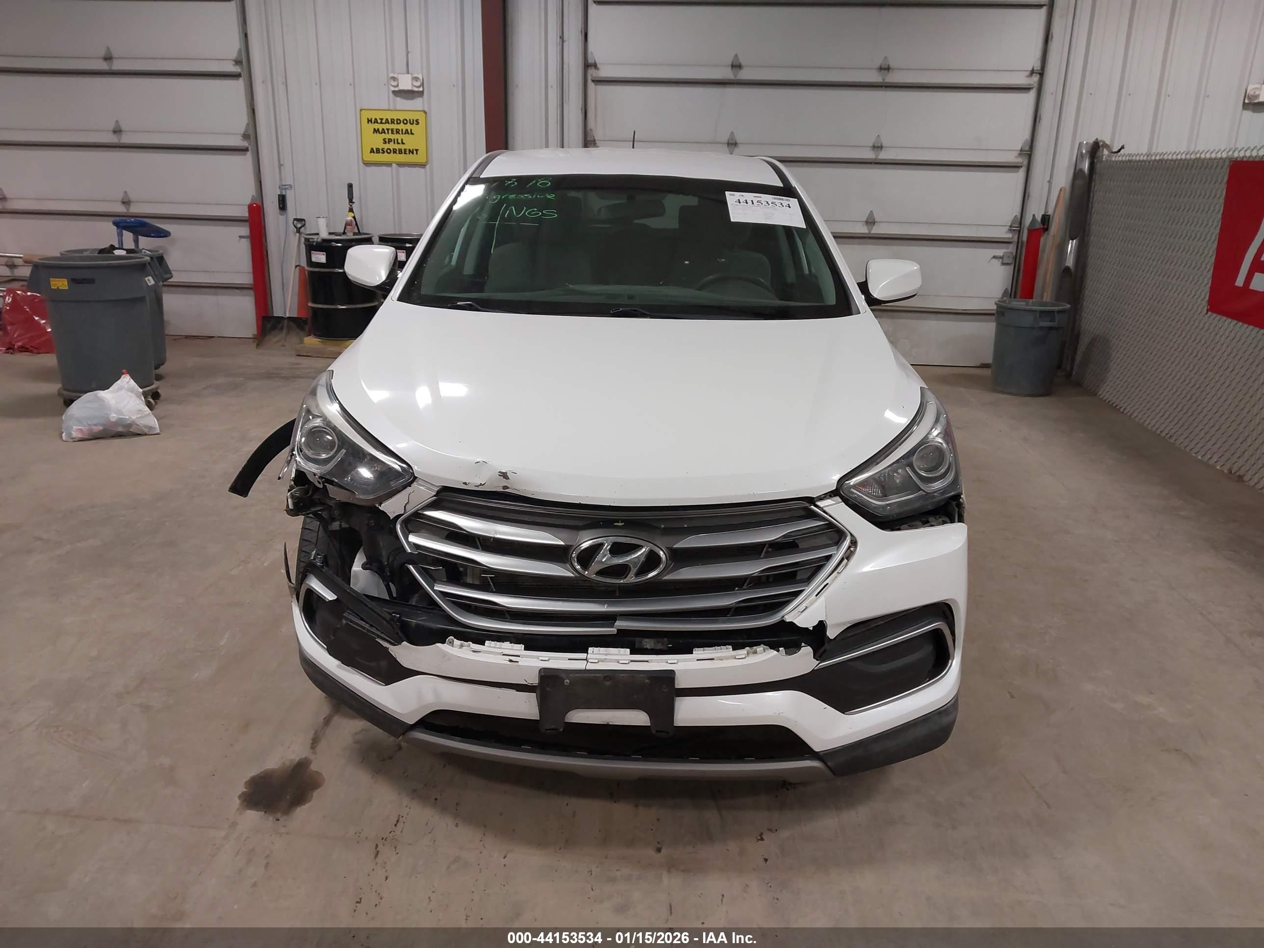 HYUNDAI SANTA image 6