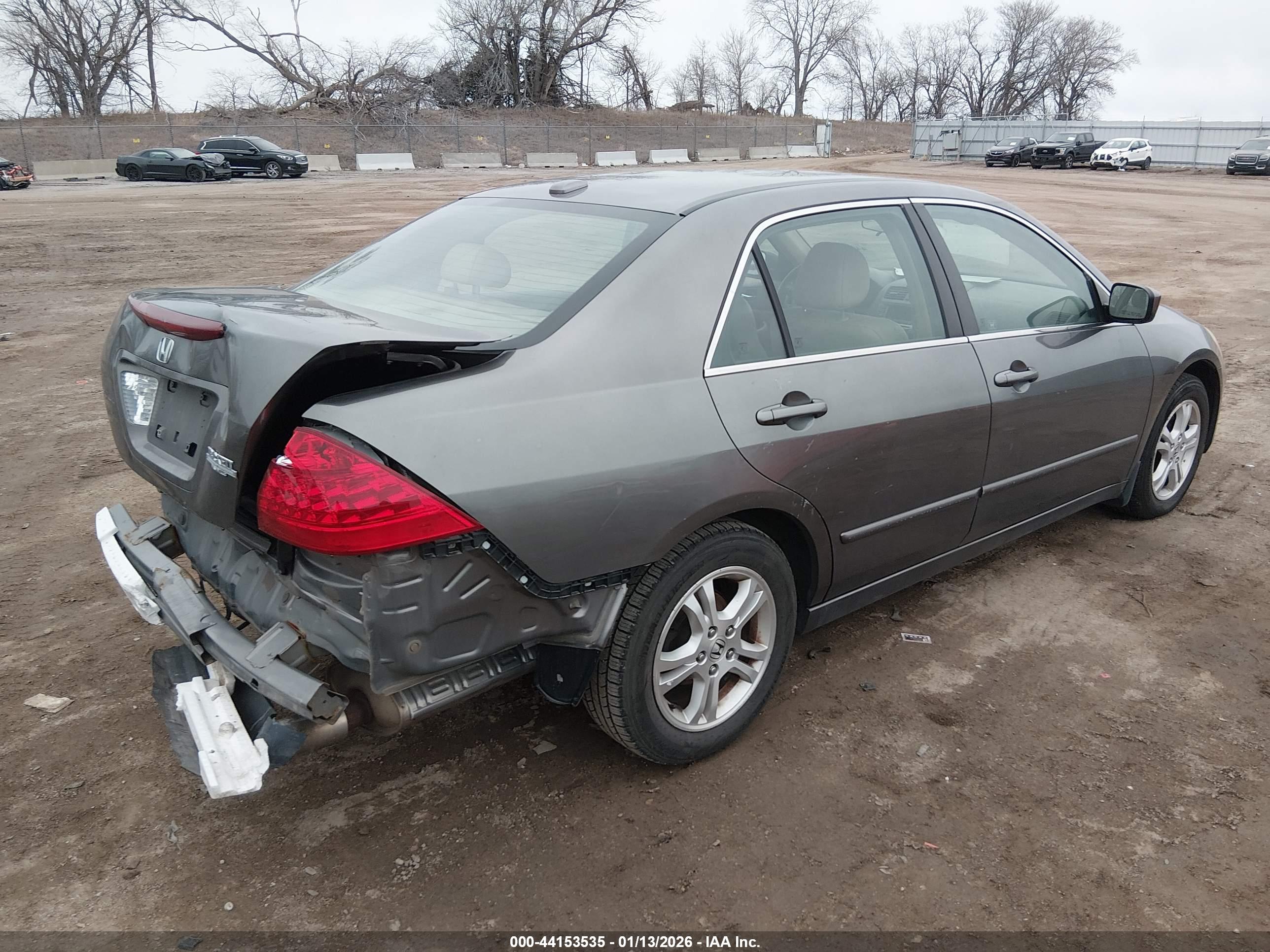 HONDA ACCORD image 4