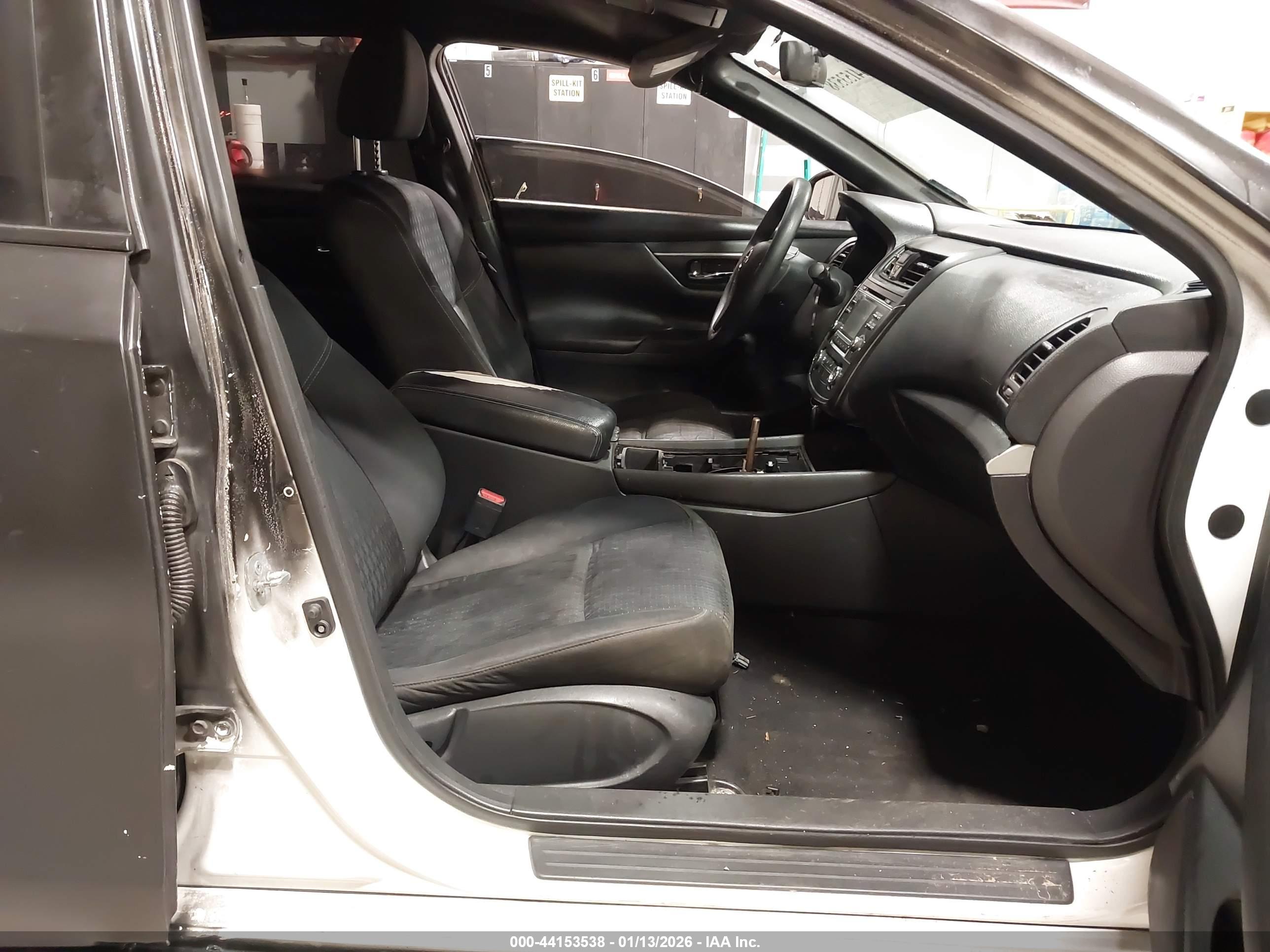 NISSAN ALTIMA image 5