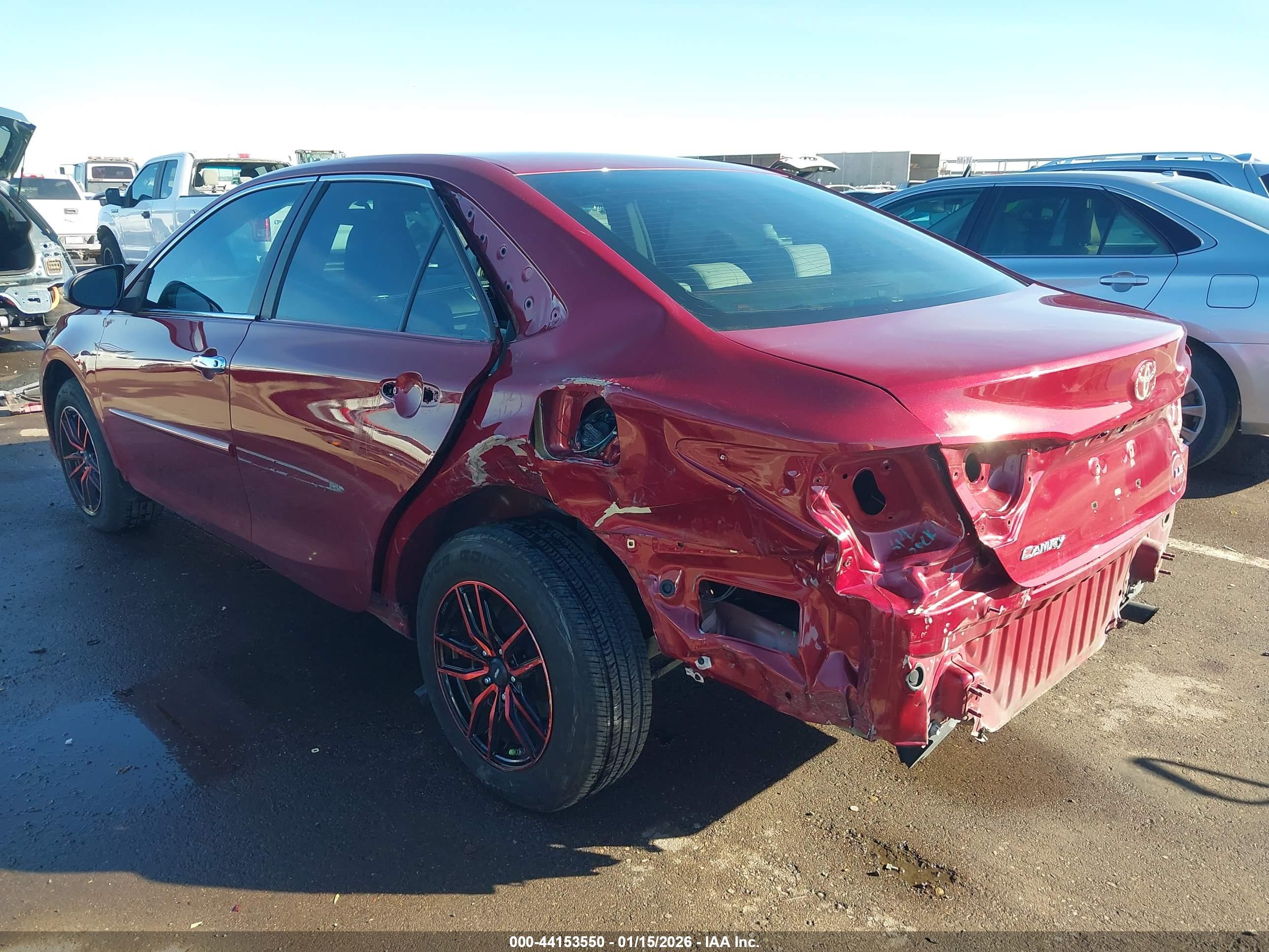 TOYOTA CAMRY image 3