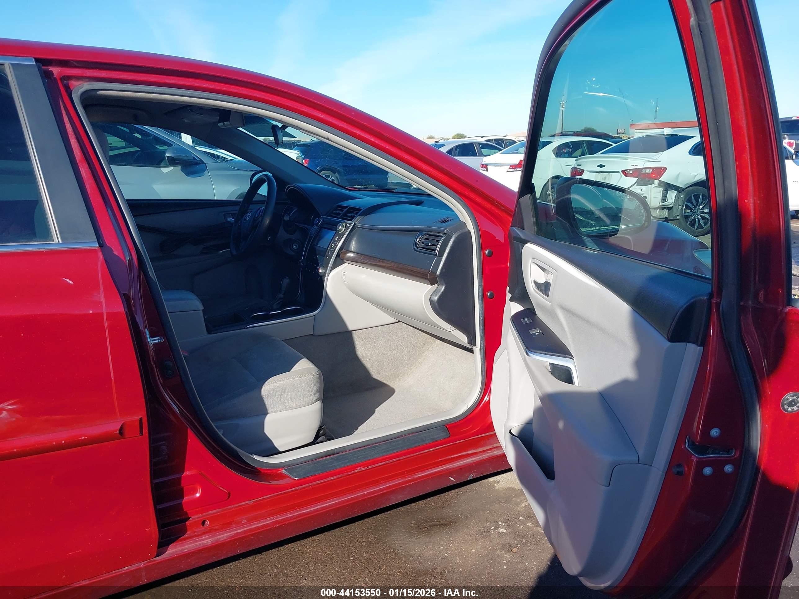 TOYOTA CAMRY image 5