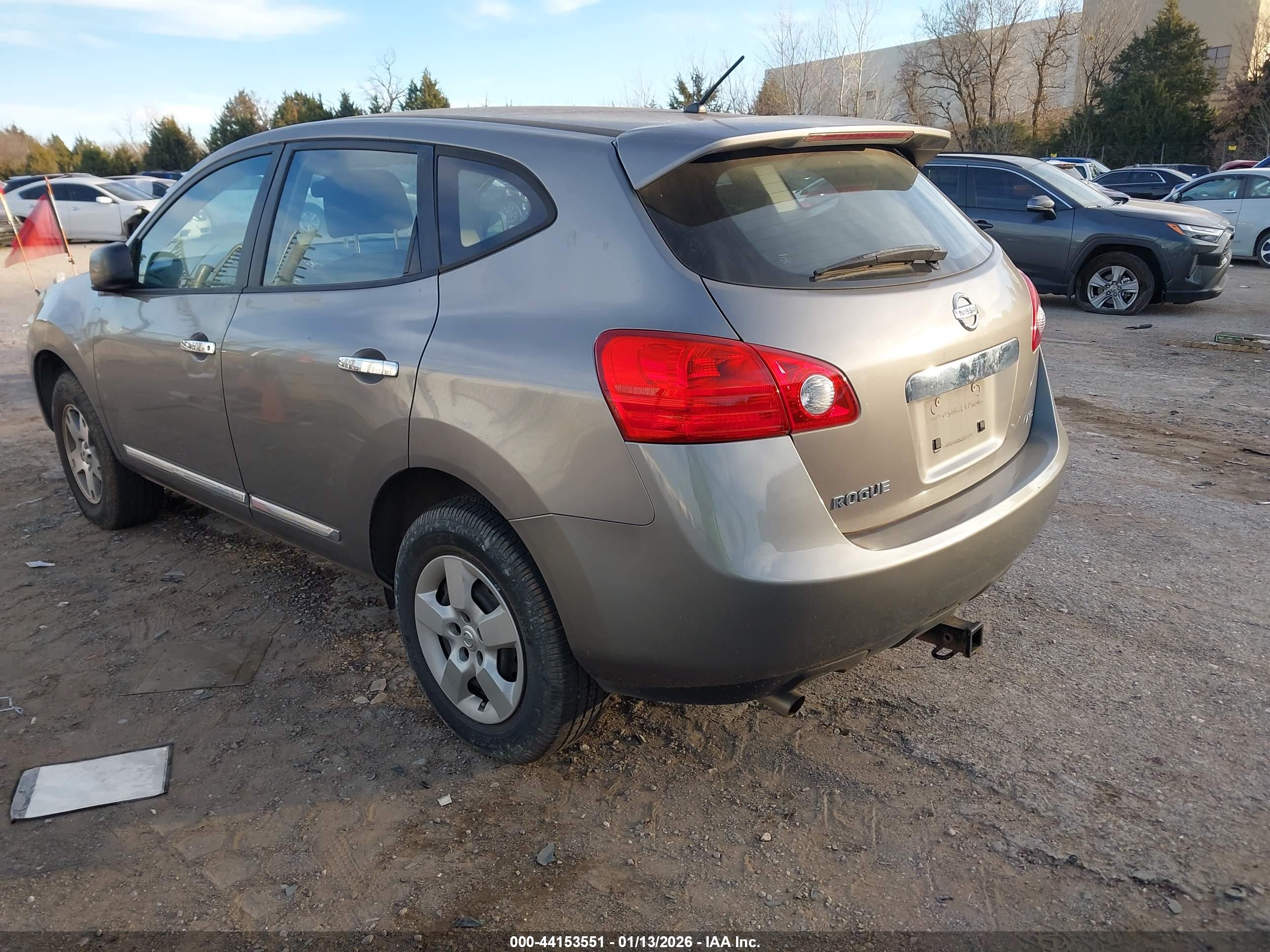 NISSAN ROGUE image 3