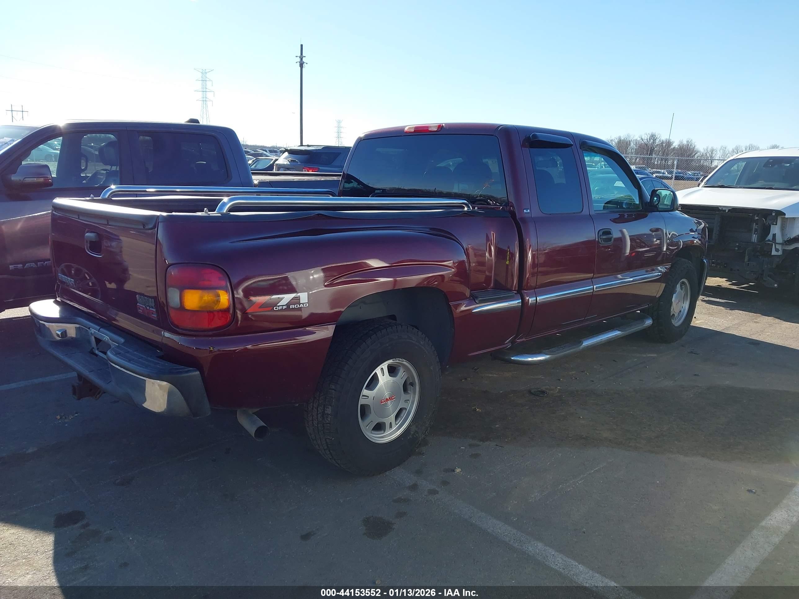 GMC SIERRA image 4