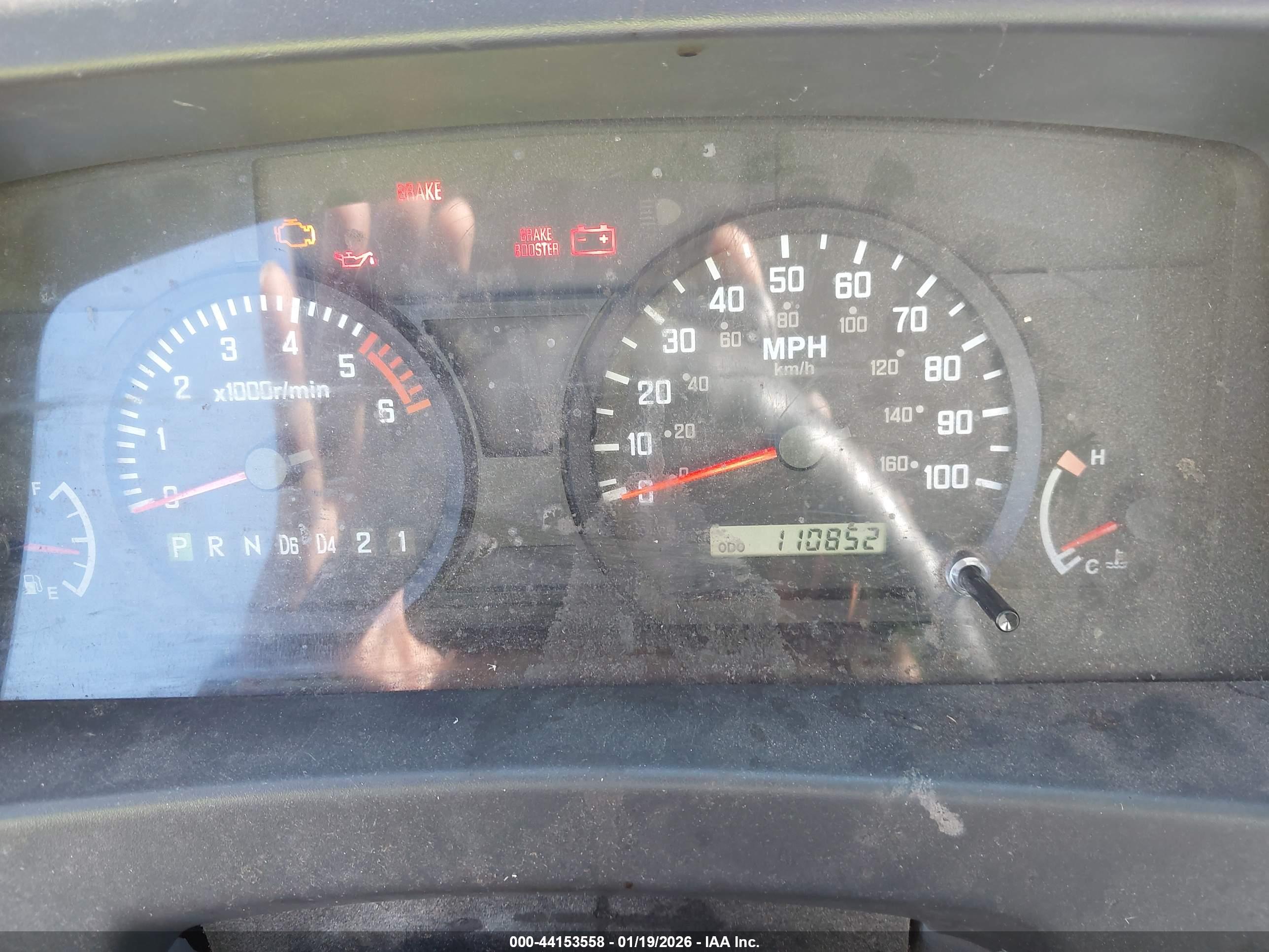 ISUZU NPR image 6