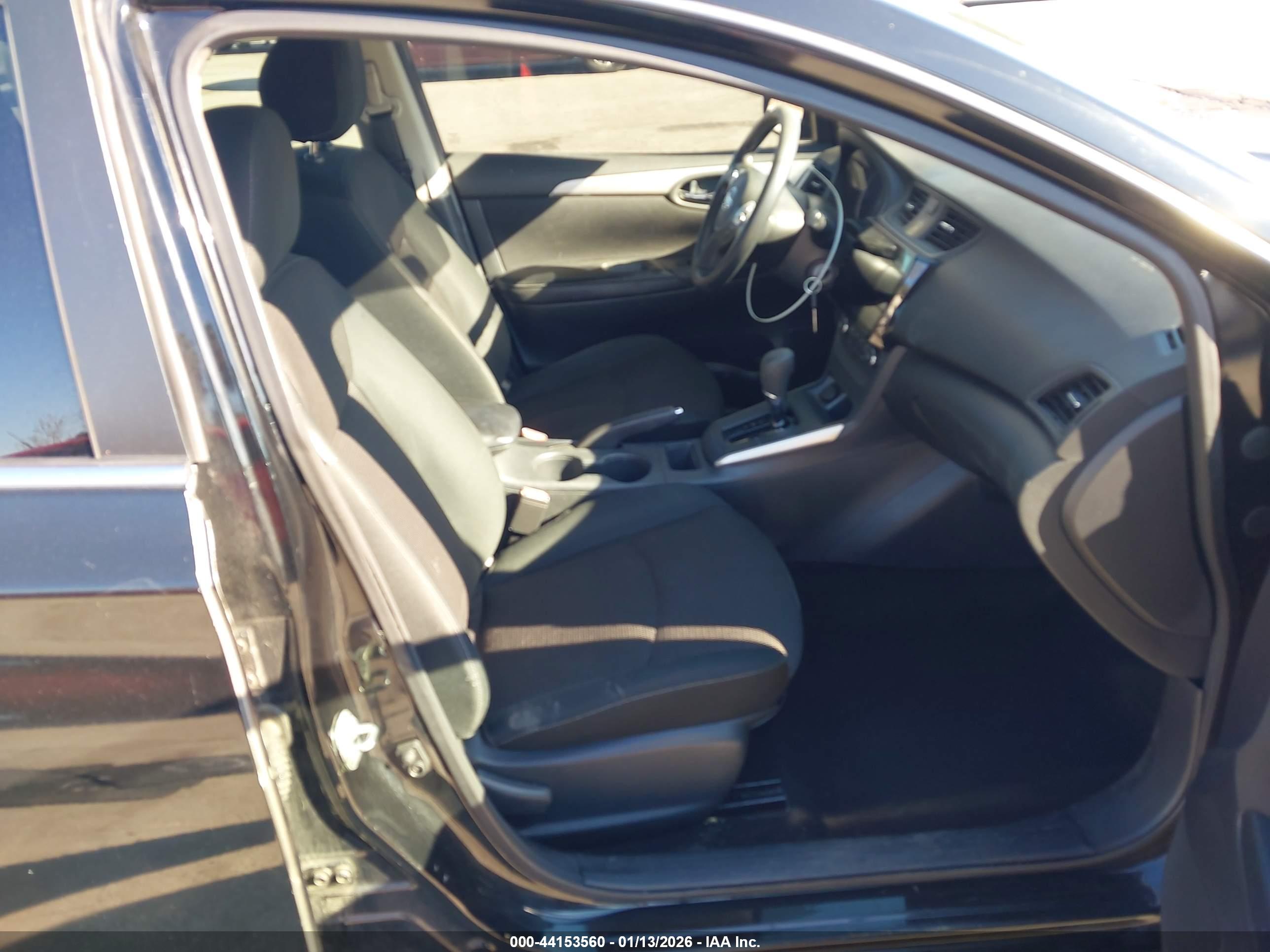 NISSAN SENTRA image 5