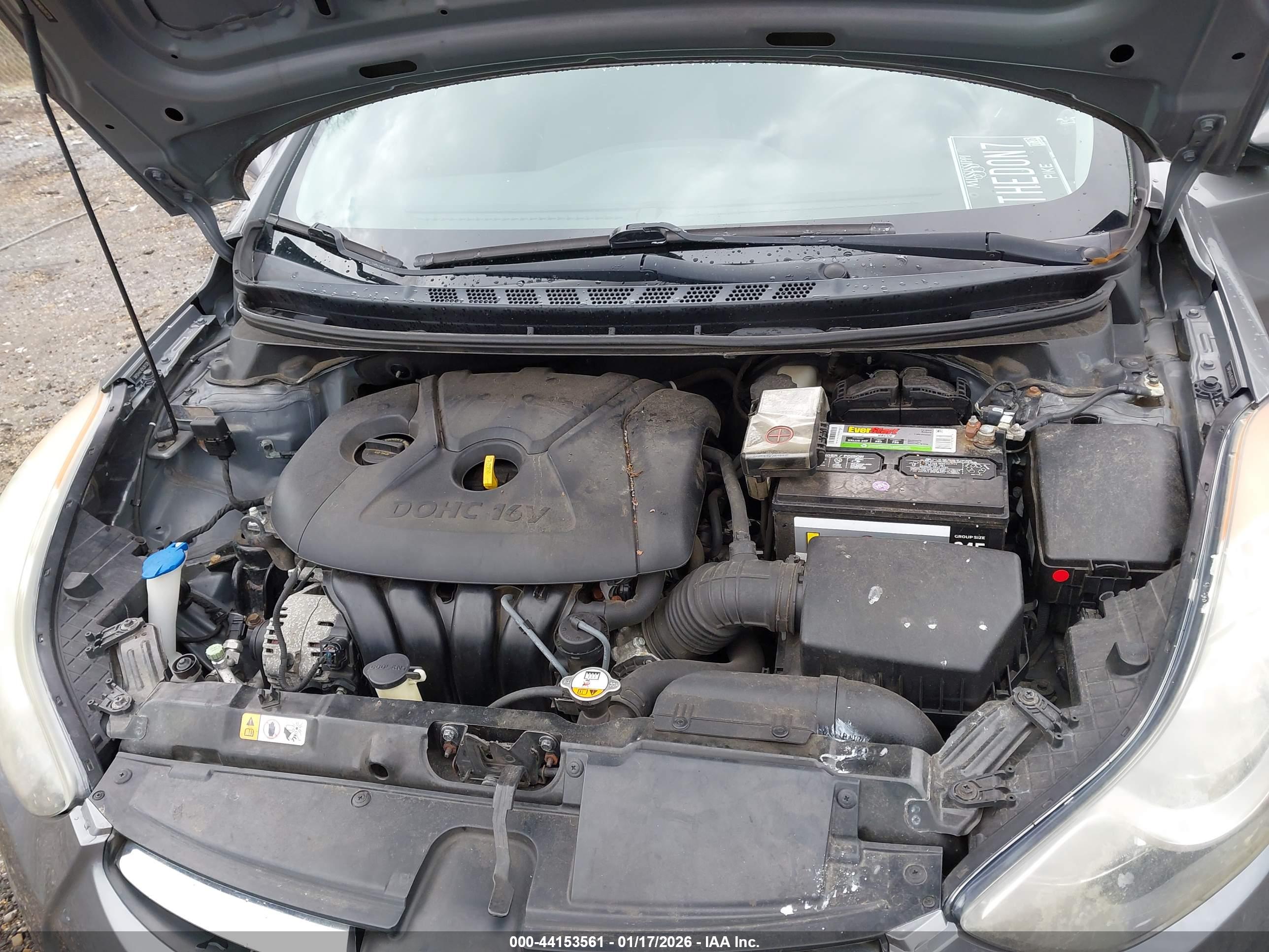 HYUNDAI ELANTRA image 10