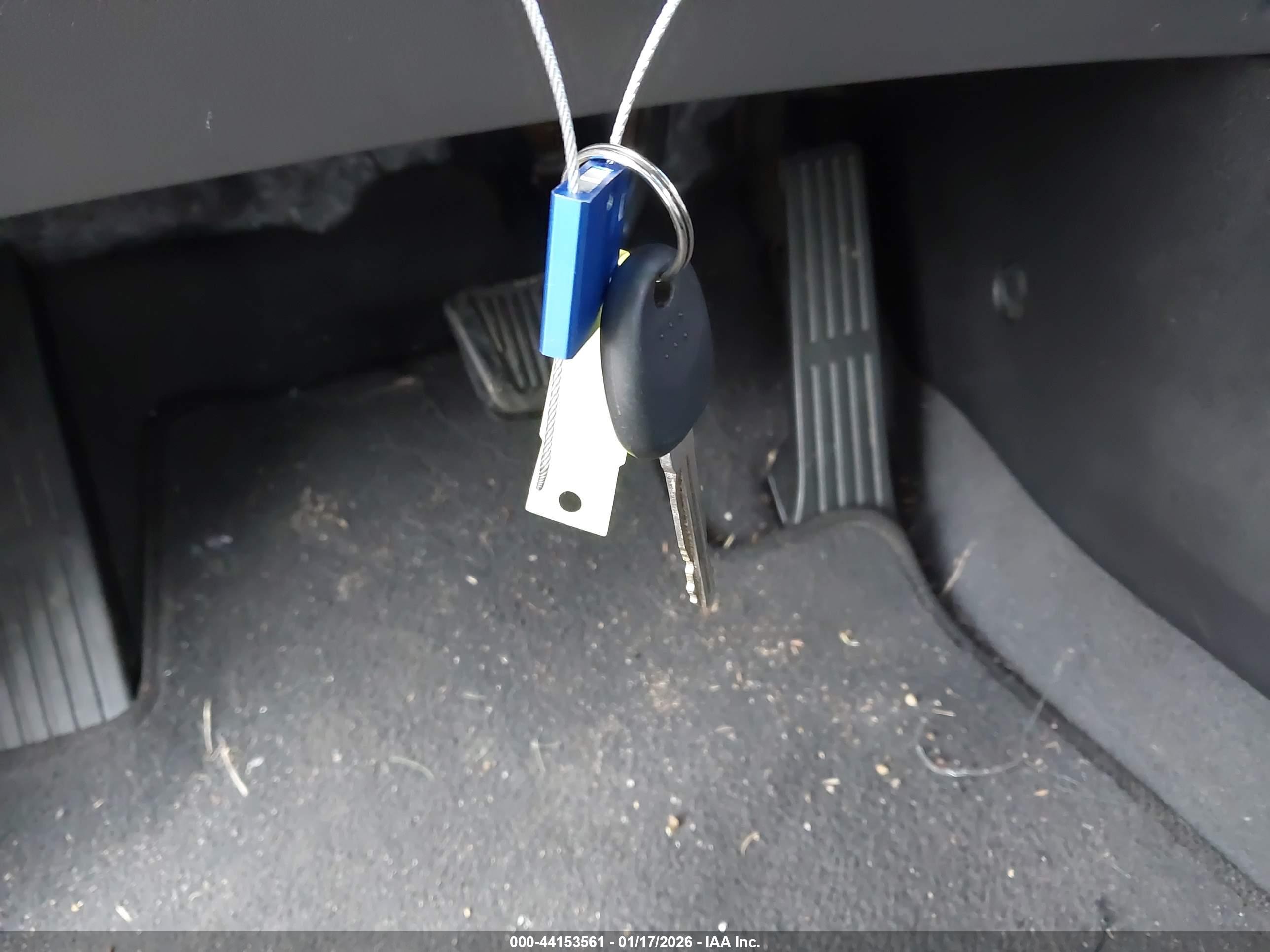 HYUNDAI ELANTRA image 11