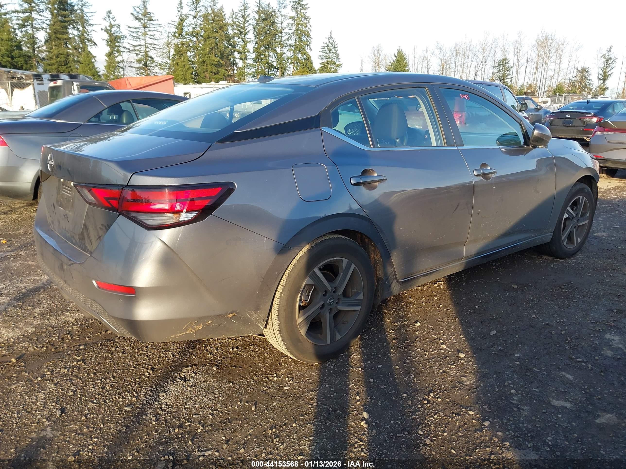 NISSAN SENTRA image 4