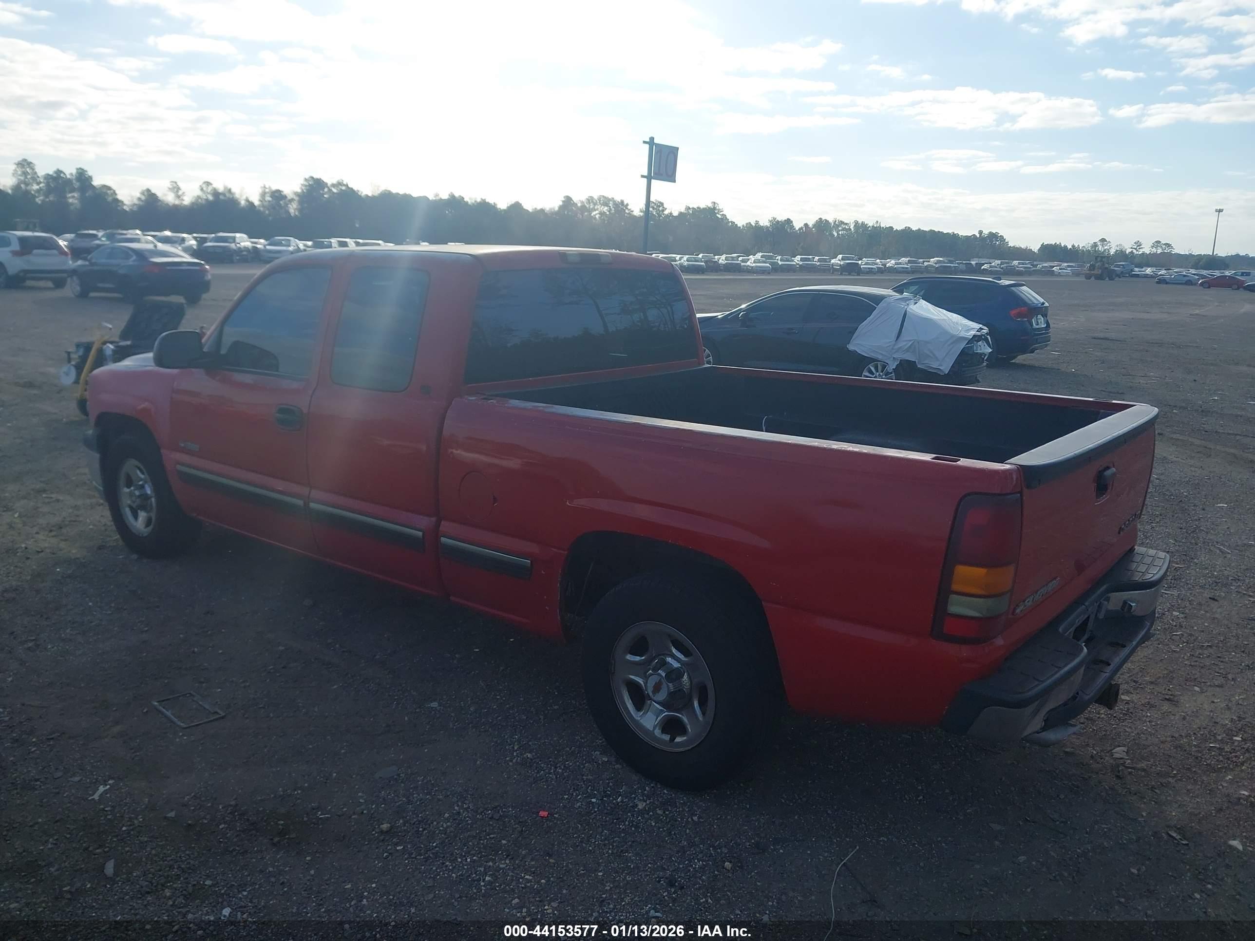 CHEVROLET SILVERADO image 3