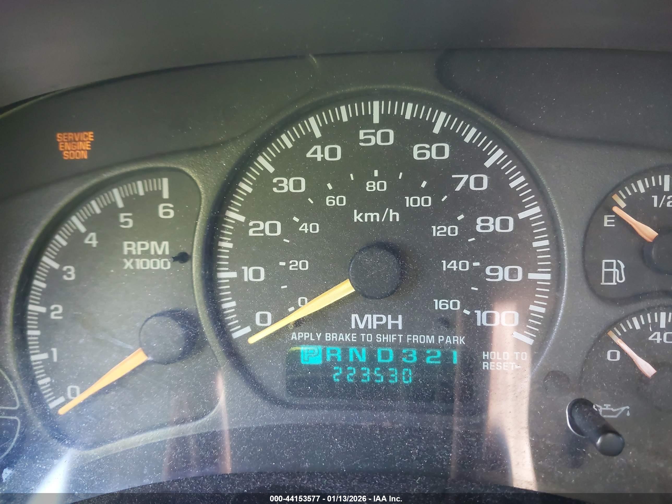 CHEVROLET SILVERADO image 7